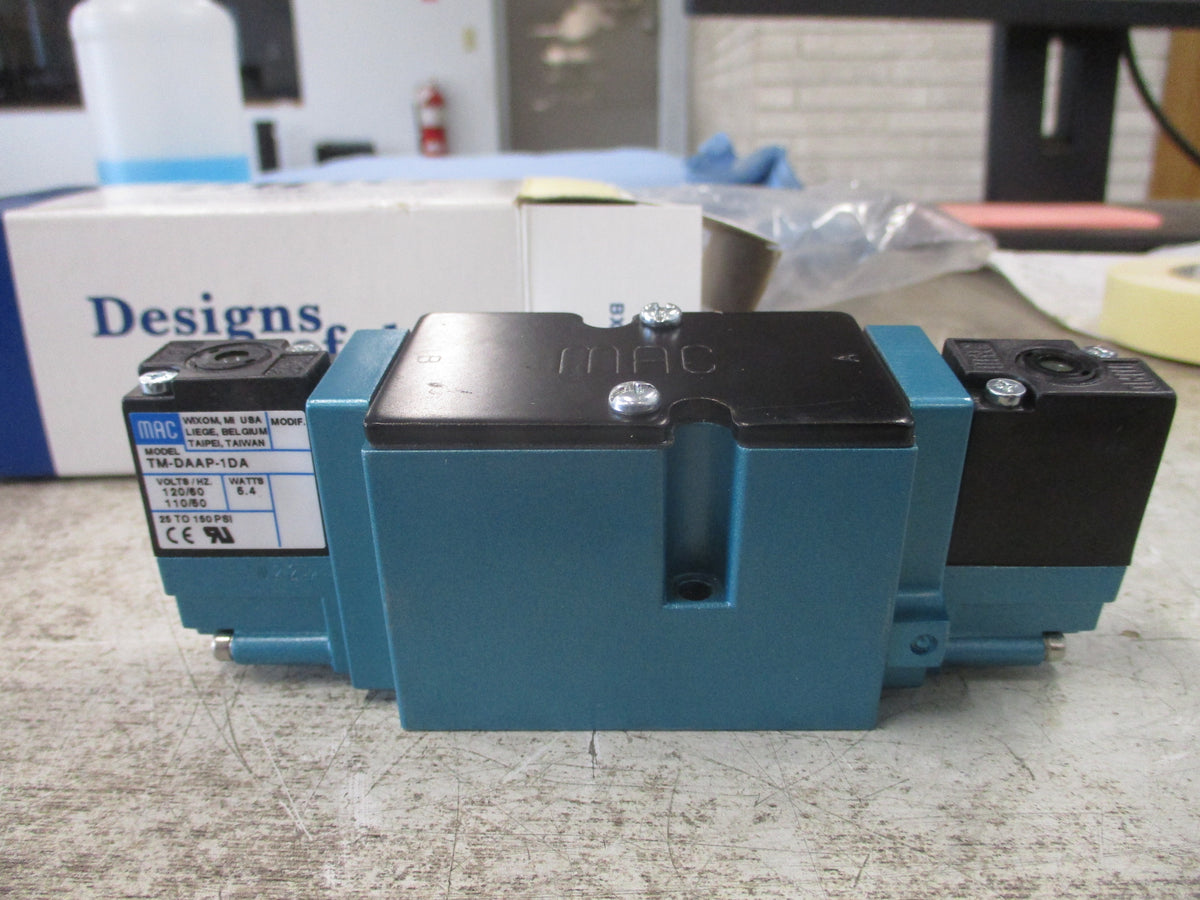 MAC Solenoid Valve 82A-DA-000-TM-DAAP-1DA New Surplus