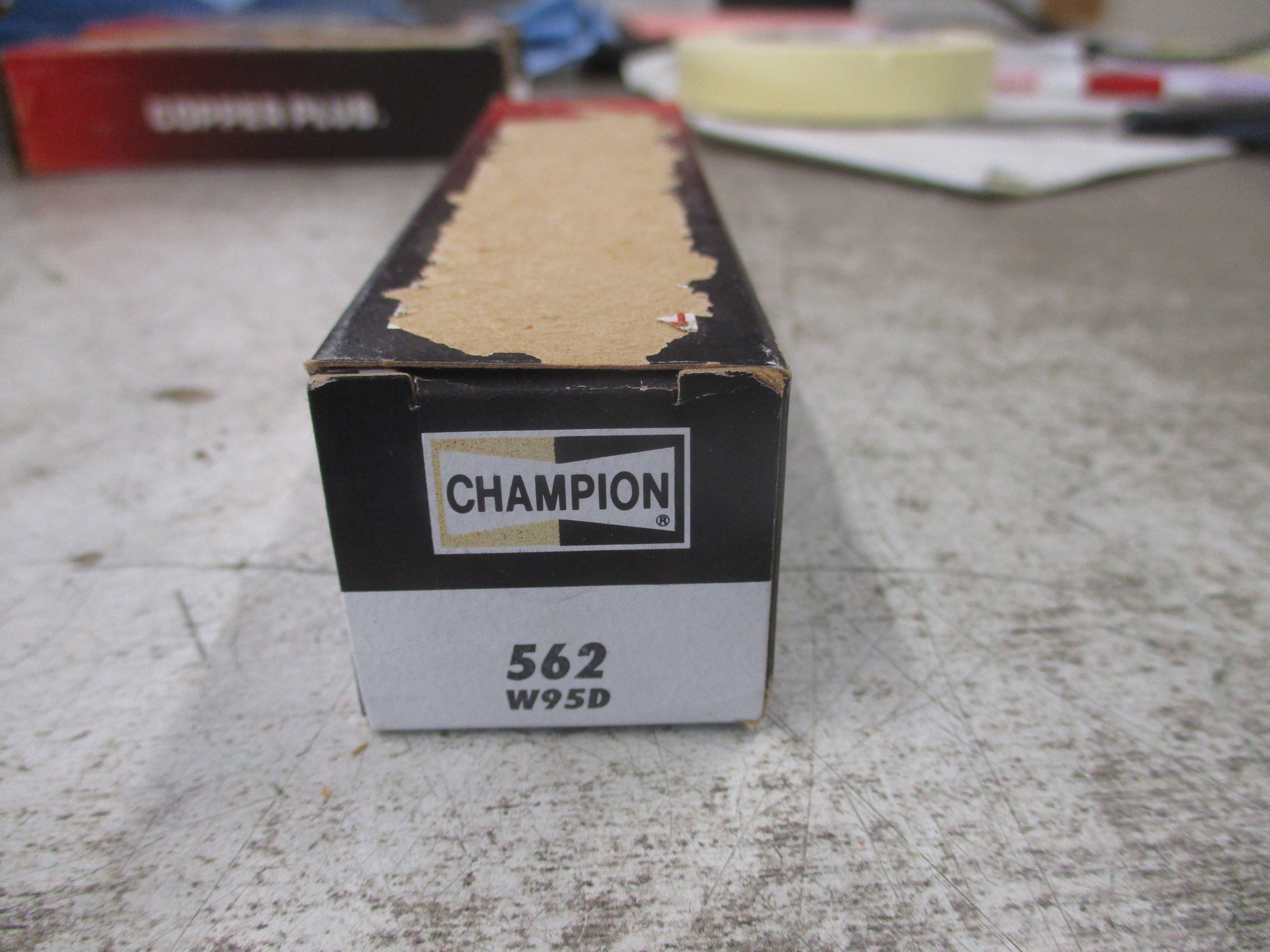 Champion Spark Plug 562 W95D New Surplus
