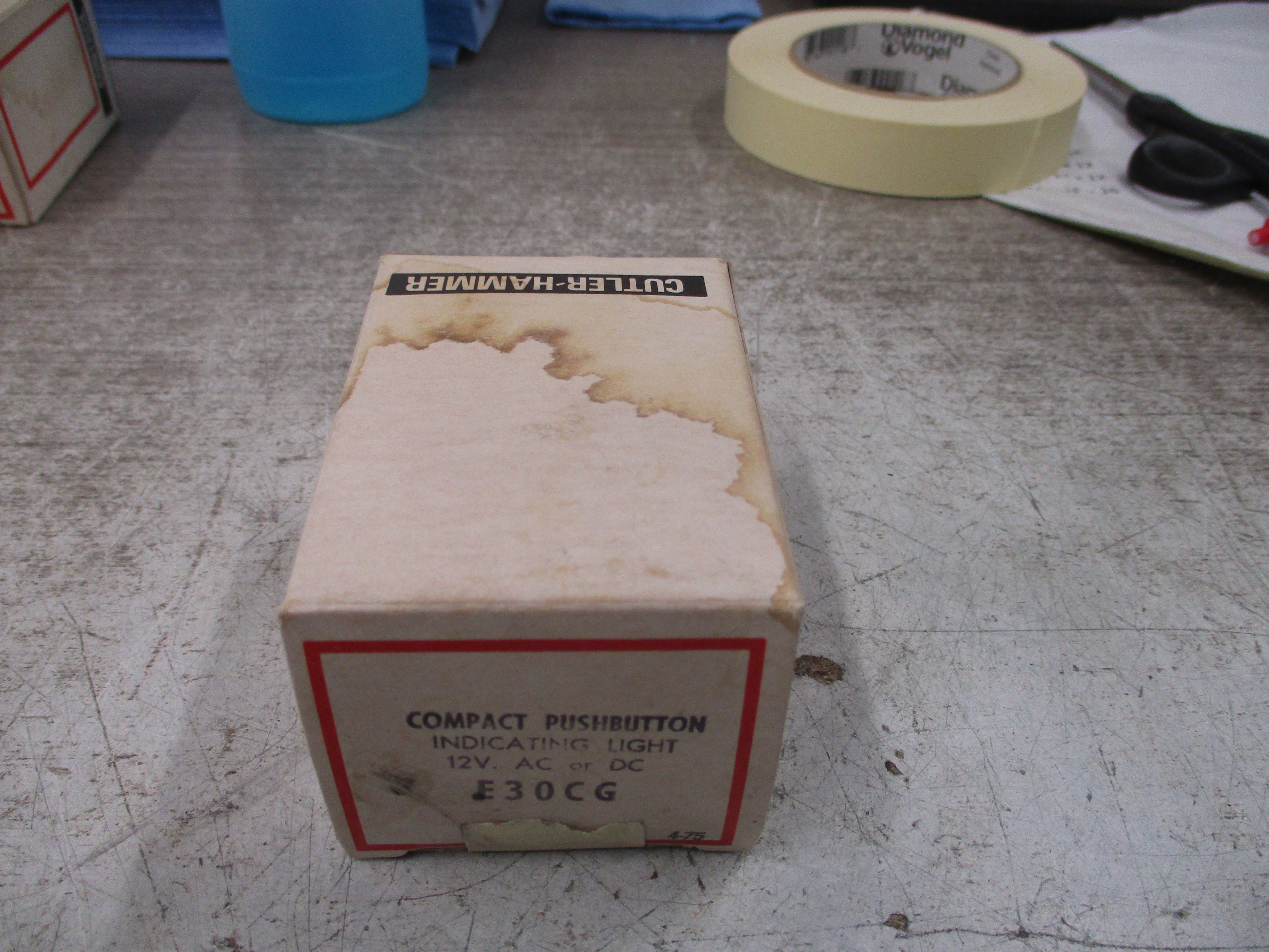 Cutler-Hammer Compact Pushbutton Indicating Light E30CG 12V New Surplus