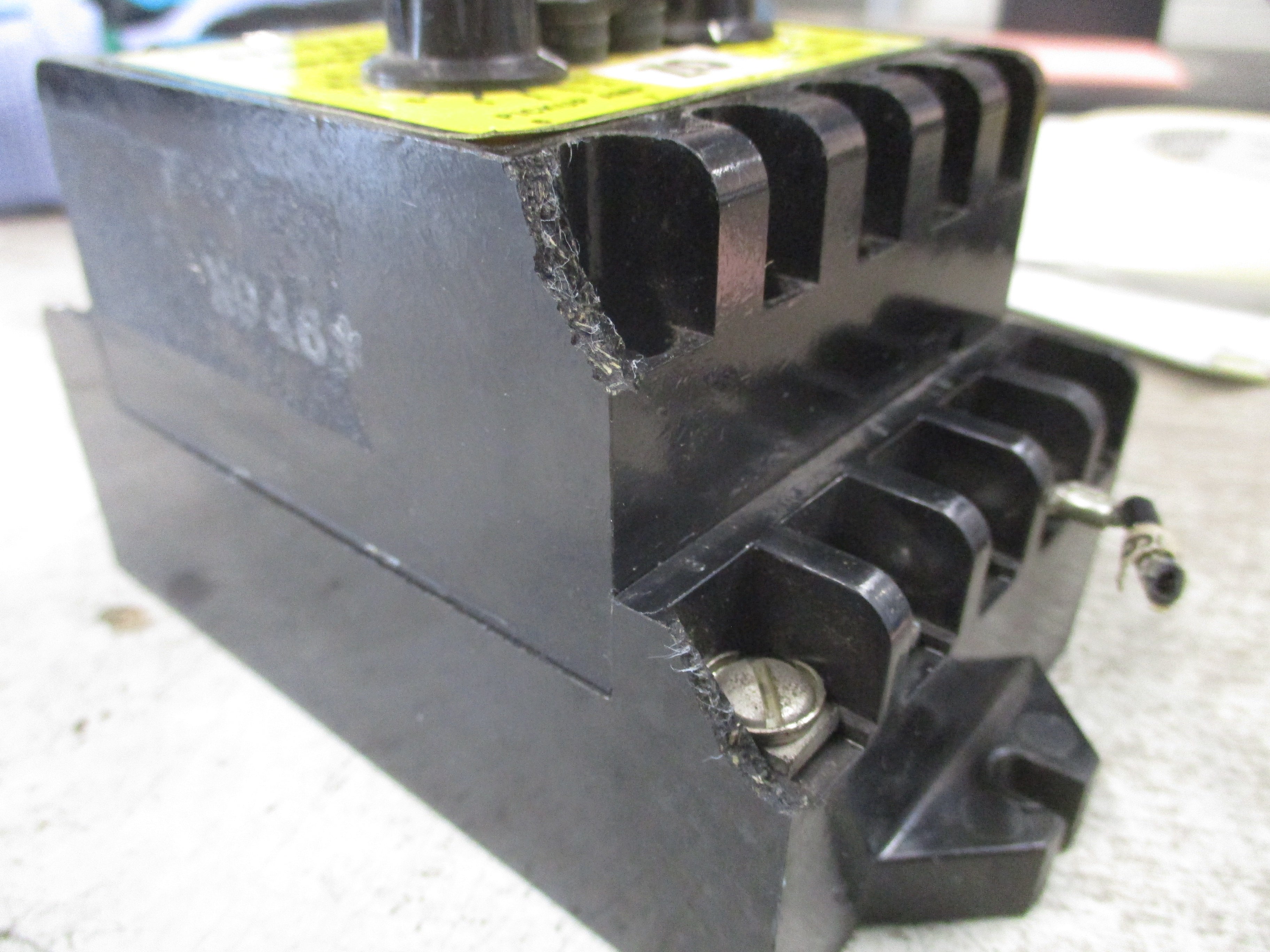 GE Solid State Ground Relay TGMR1 2-12A .1-1 Time Delay *Chipped Corner* Used