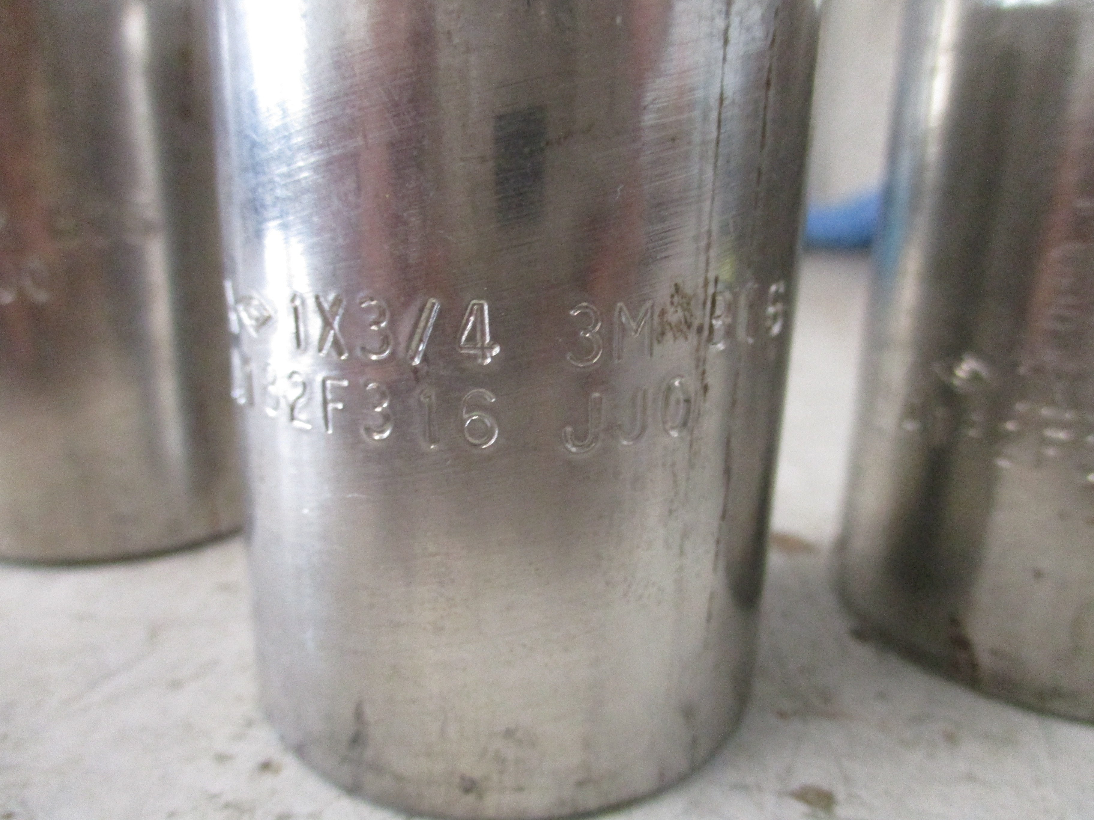 Smith-Cooper Reducer Coupling 1X3/4 3M B16 Size: 1" to 3/4" *Lot of 4* Used