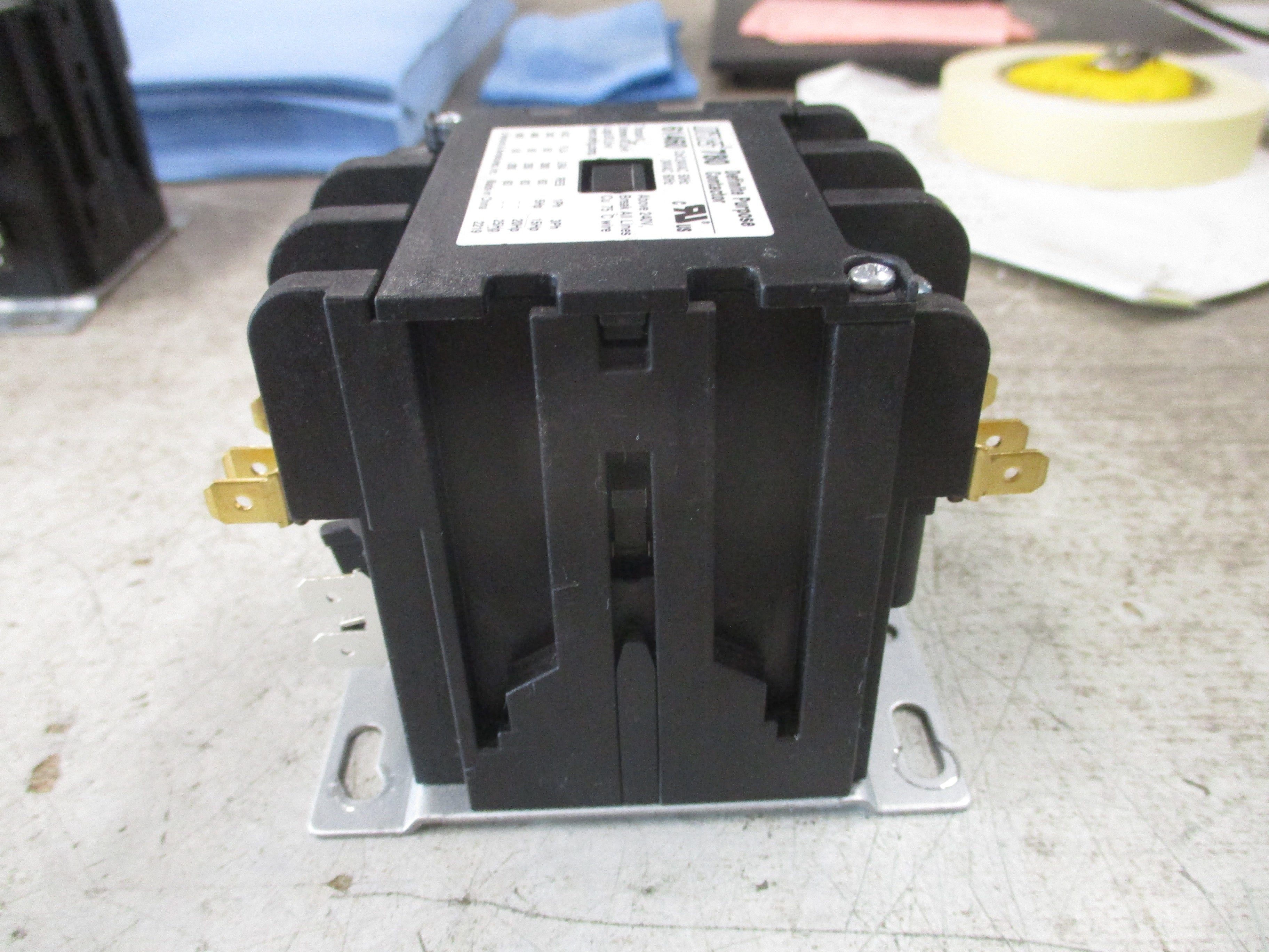 Mars 780 Definite Purpose Contactor 61460 24V Coil 50A 600V Used