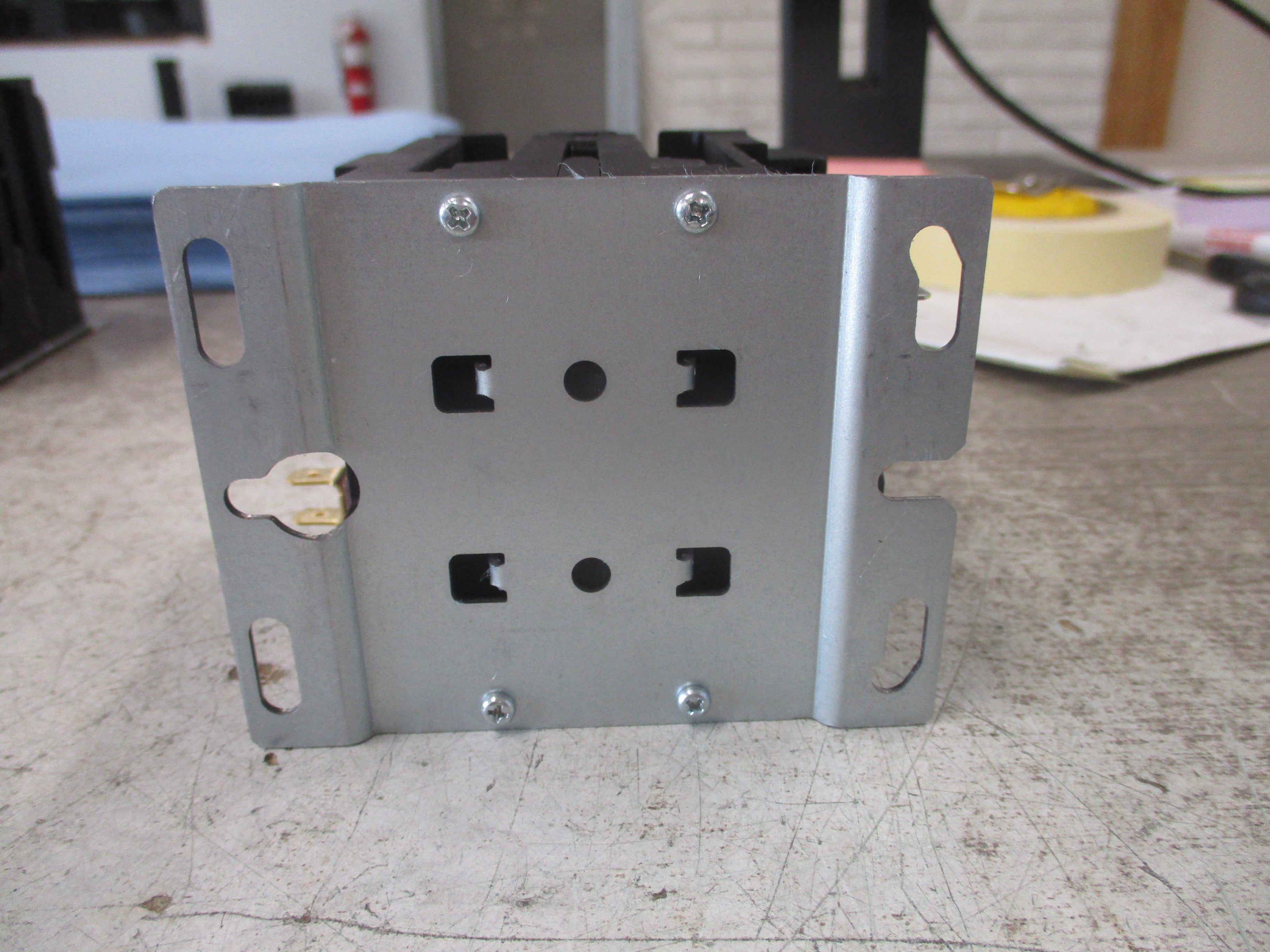 Mars 780 Definite Purpose Contactor 61460 24V Coil 50A 600V Used