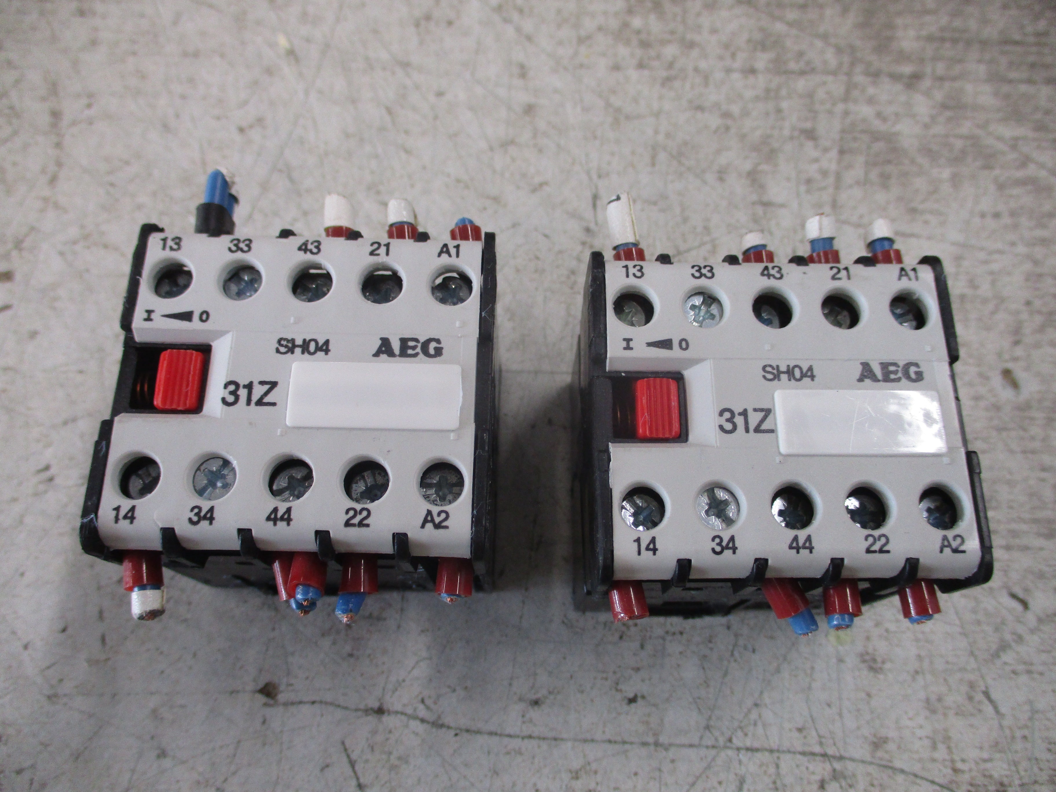 AEG Relay SH04 24VDC Coil 16A 600V *Lot of 2* Used