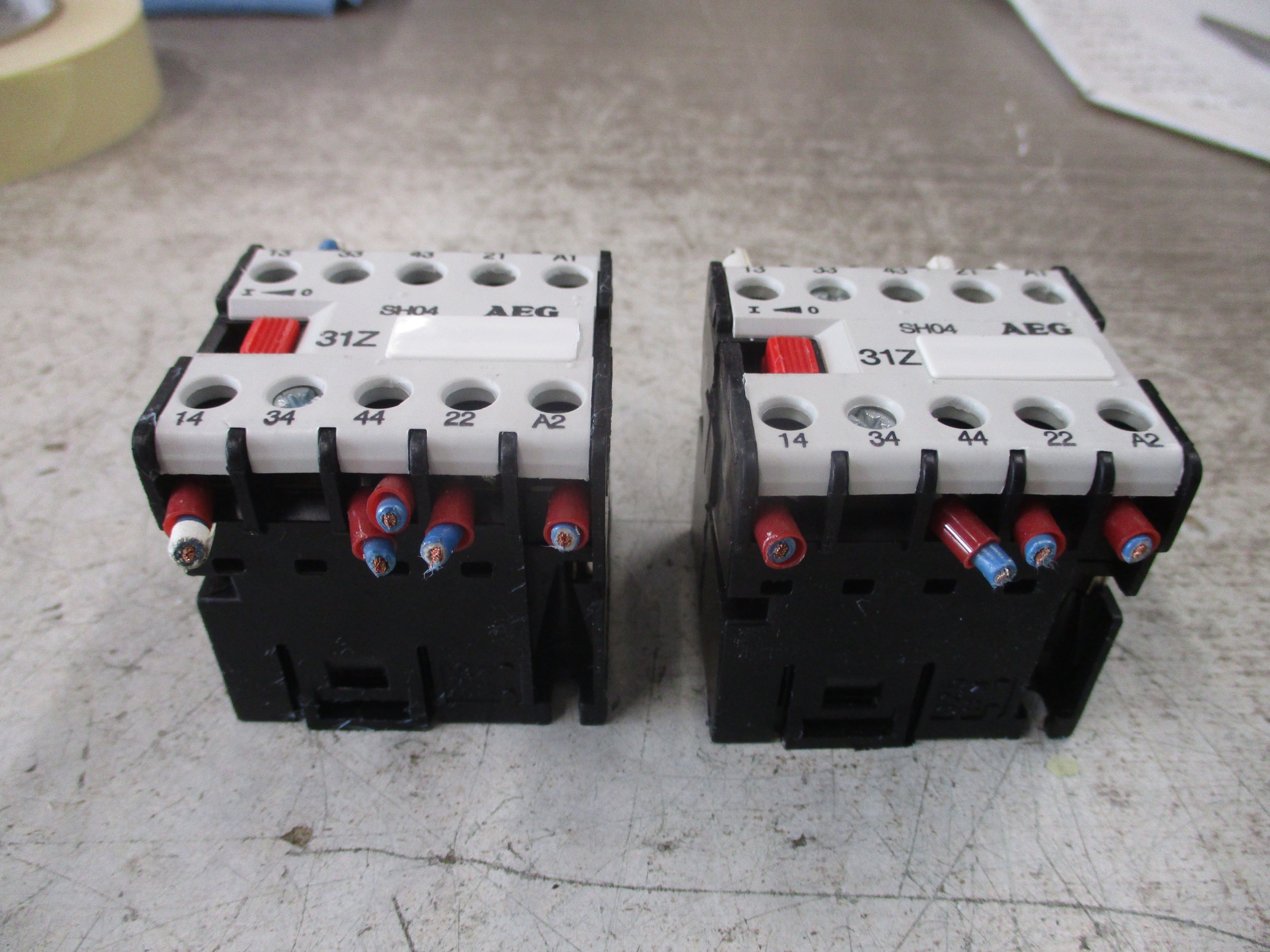 AEG Relay SH04 24VDC Coil 16A 600V *Lot of 2* Used