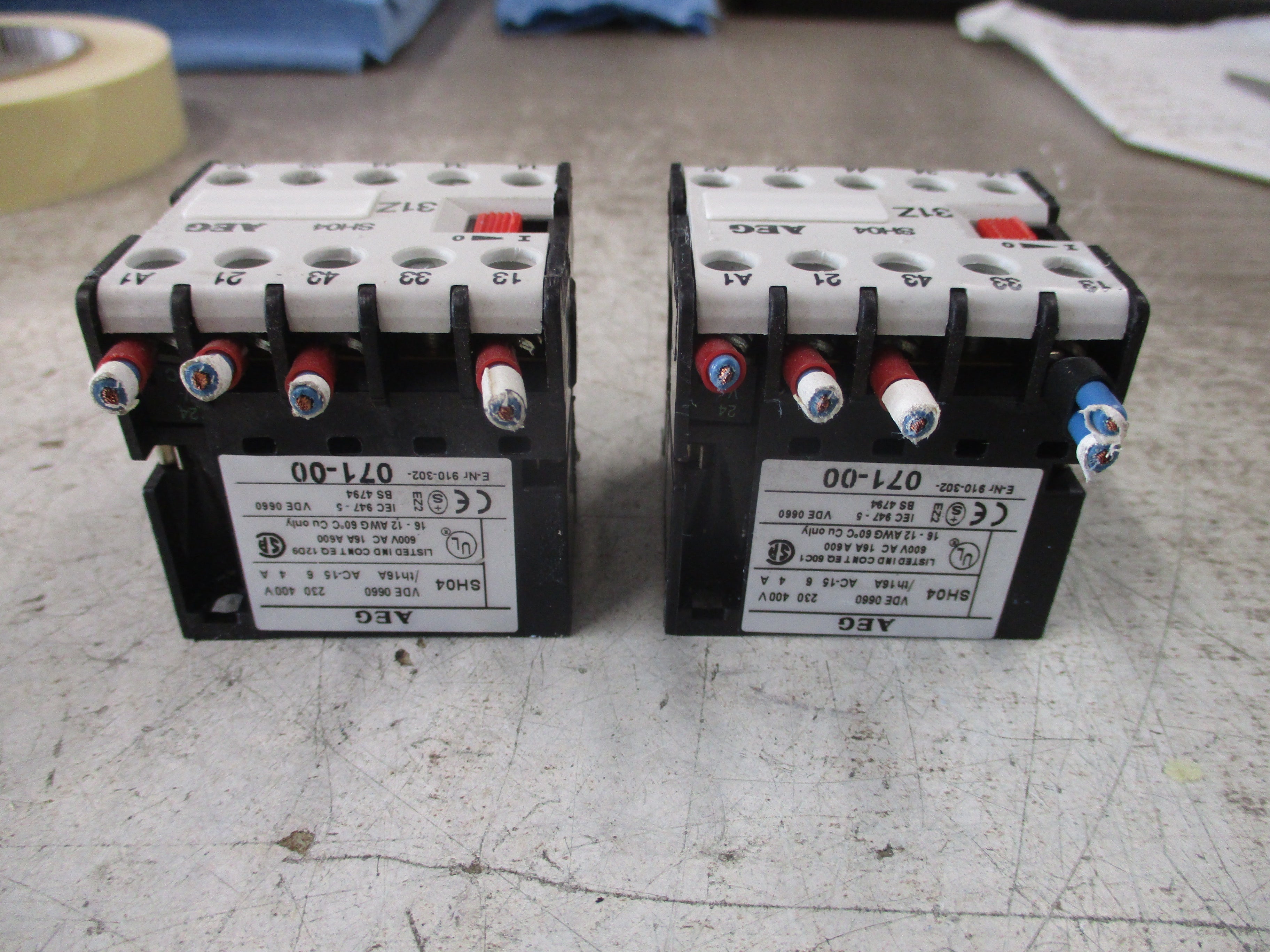 AEG Relay SH04 24VDC Coil 16A 600V *Lot of 2* Used