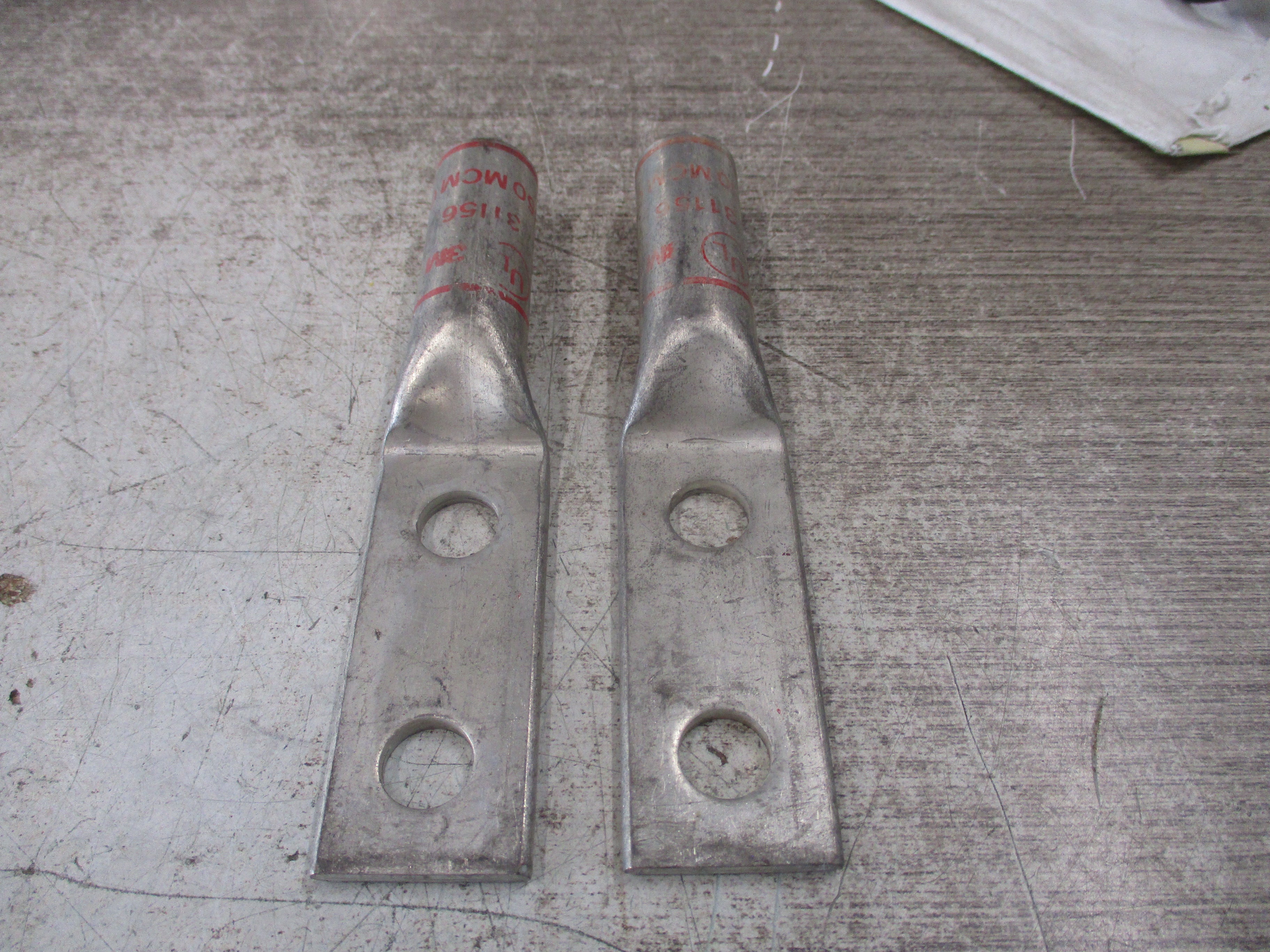 3M Crimp Lug 31156 350 MCM 2-Hole *No Box* *Lot of 2* New Surplus