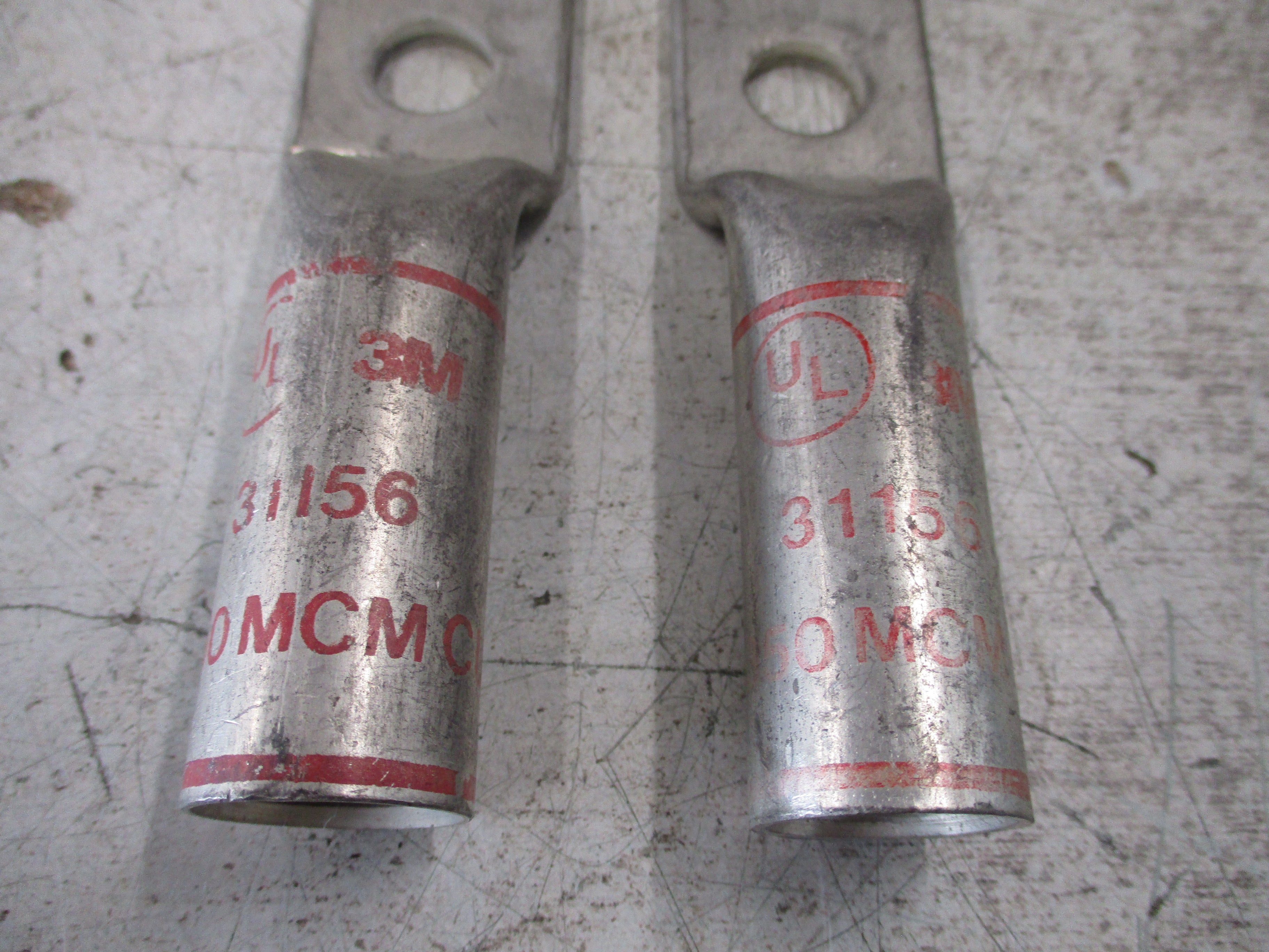 3M Crimp Lug 31156 350 MCM 2-Hole *No Box* *Lot of 2* New Surplus