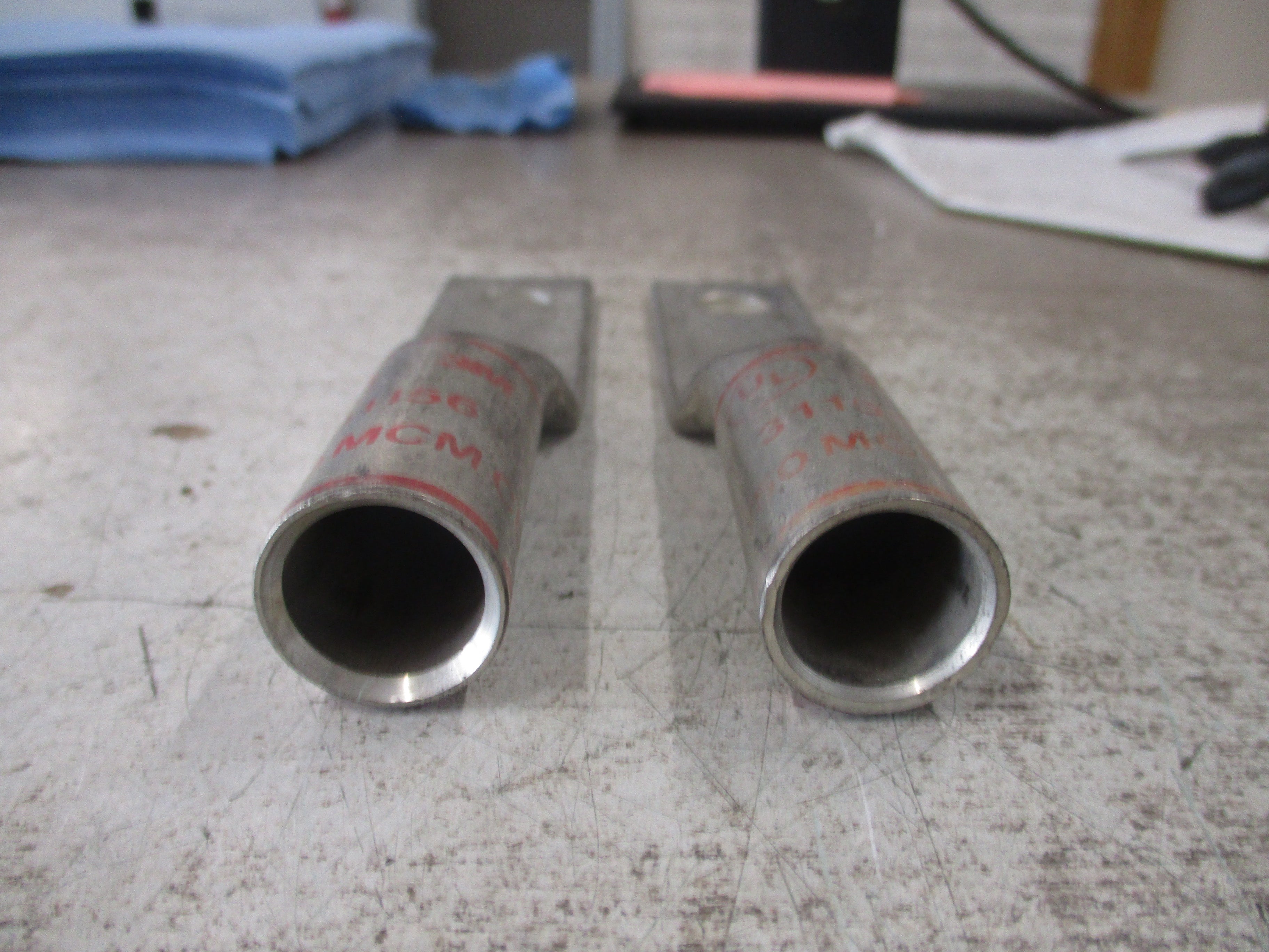 3M Crimp Lug 31156 350 MCM 2-Hole *No Box* *Lot of 2* New Surplus