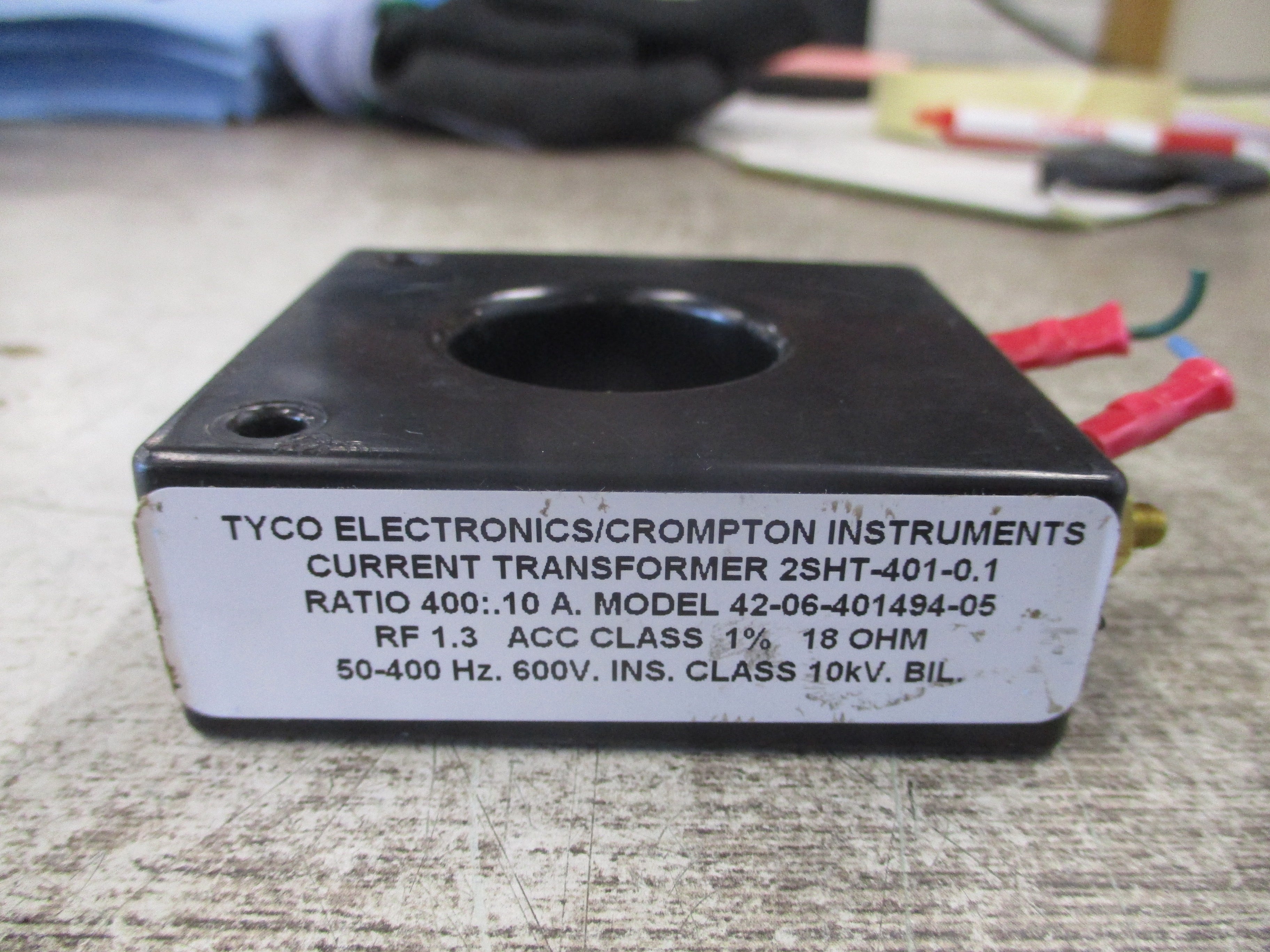 Tyco/Crompton Current Transformer 2SHT-401-0.1 Ratio 400:0.10A 600V 50-400Hz