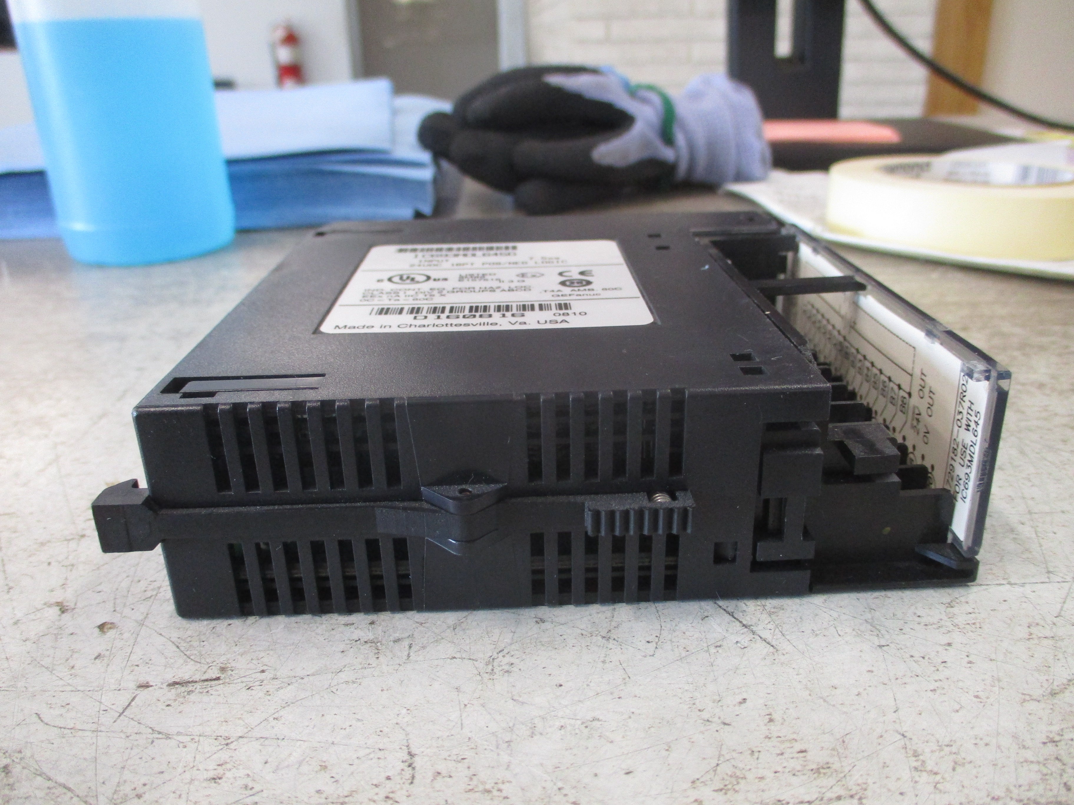 GE Fanuc Input Module IC693MDL645G 24VDC 16 PT *Broken Cover Support* Used