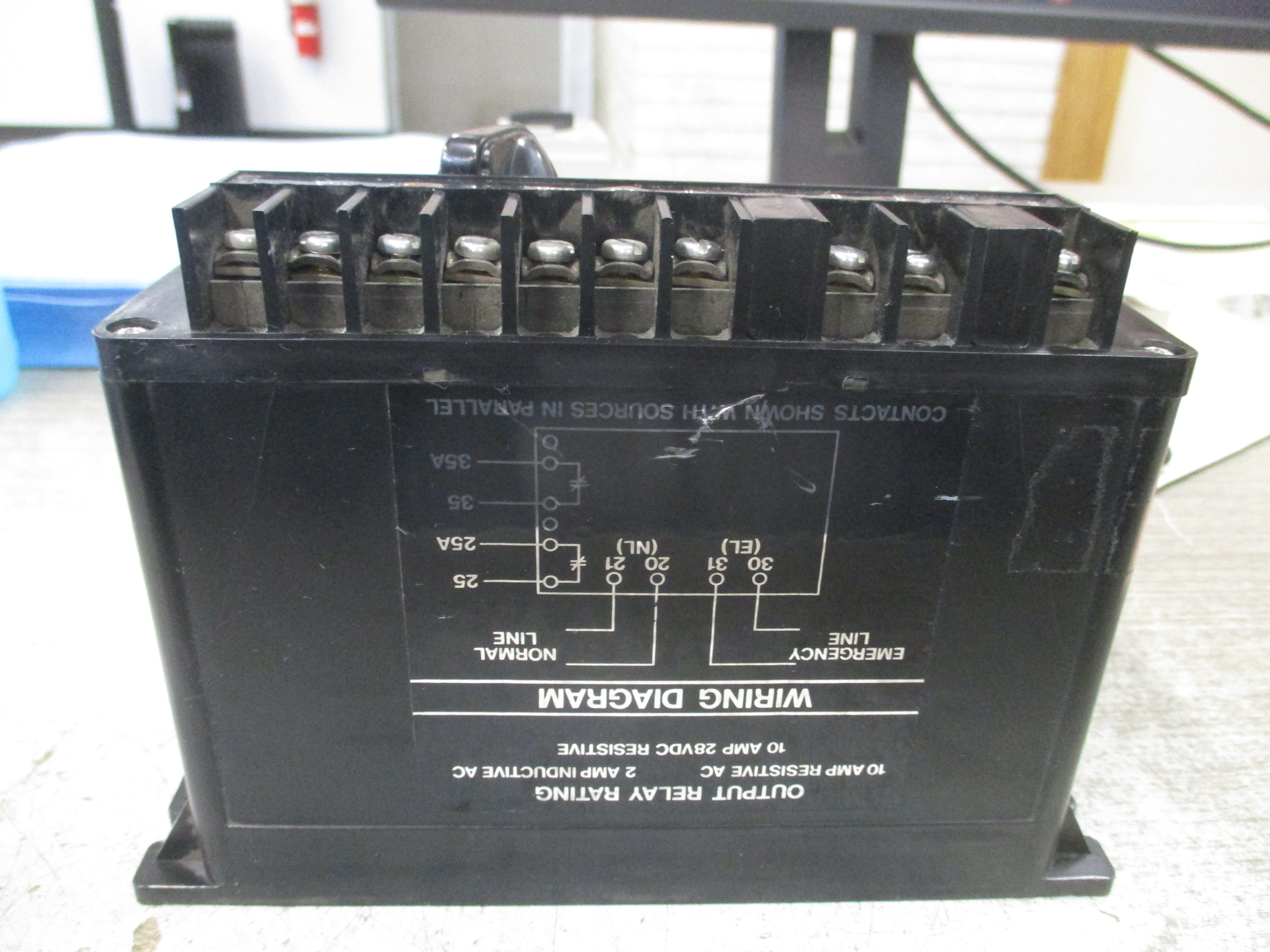 Zenith Controls R-43 In-Phase Monitor K-1199 208V 50/60Hz *No Label* Used