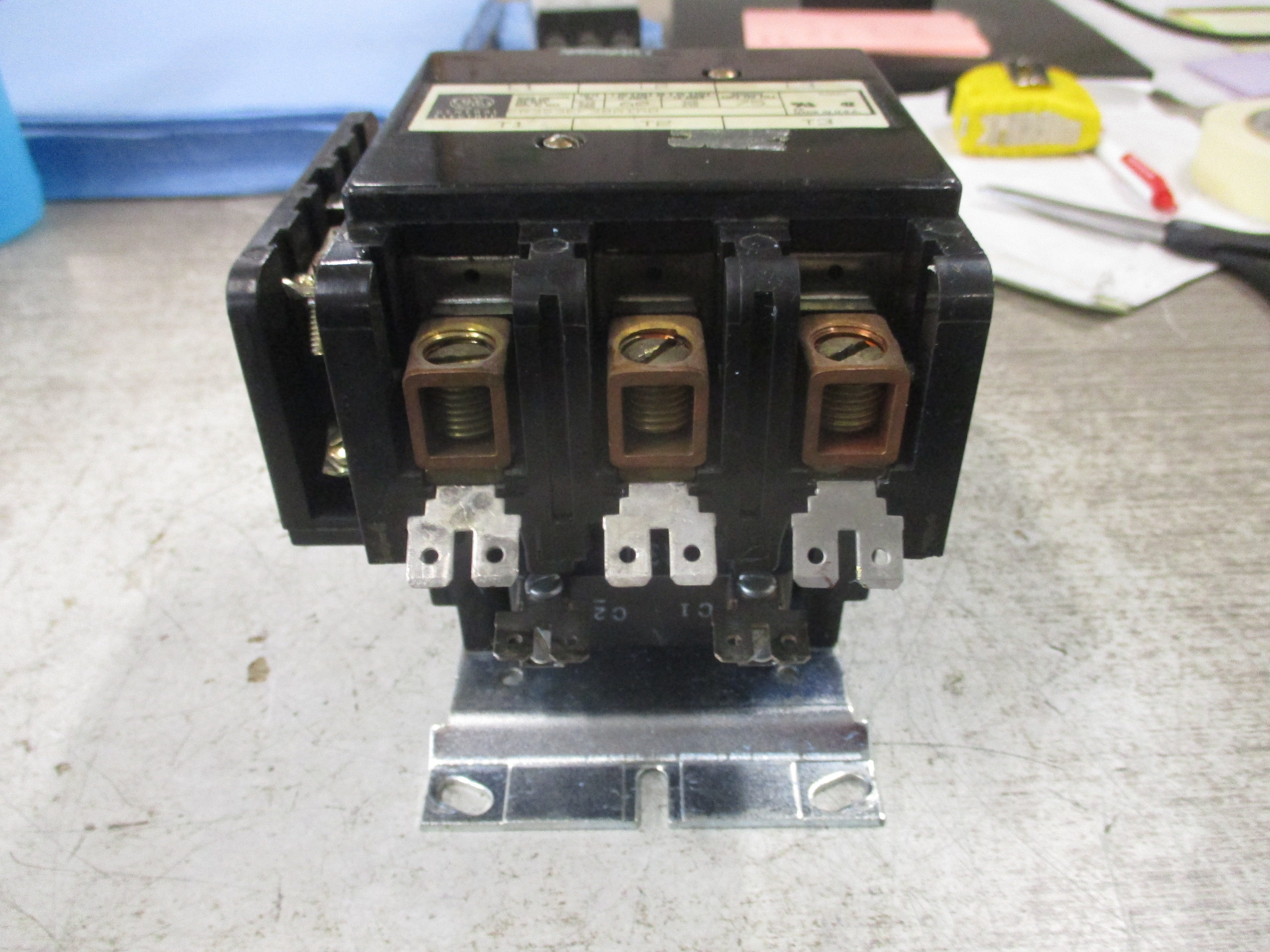 GE Contactor CR353EF3BA1AD 60A 115-120V Coil 600V Used