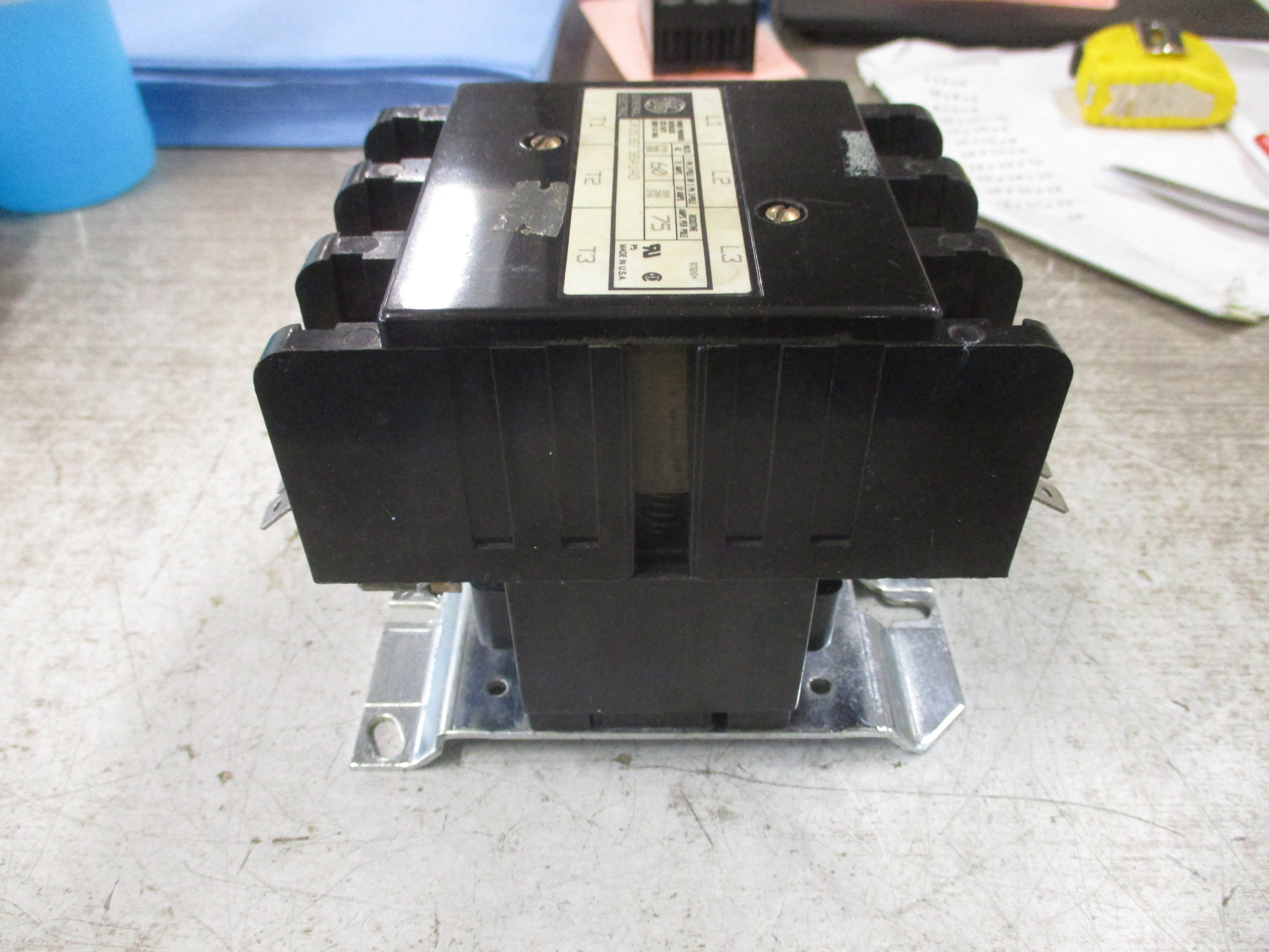 GE Contactor CR353EF3BA1AD 60A 115-120V Coil 600V Used