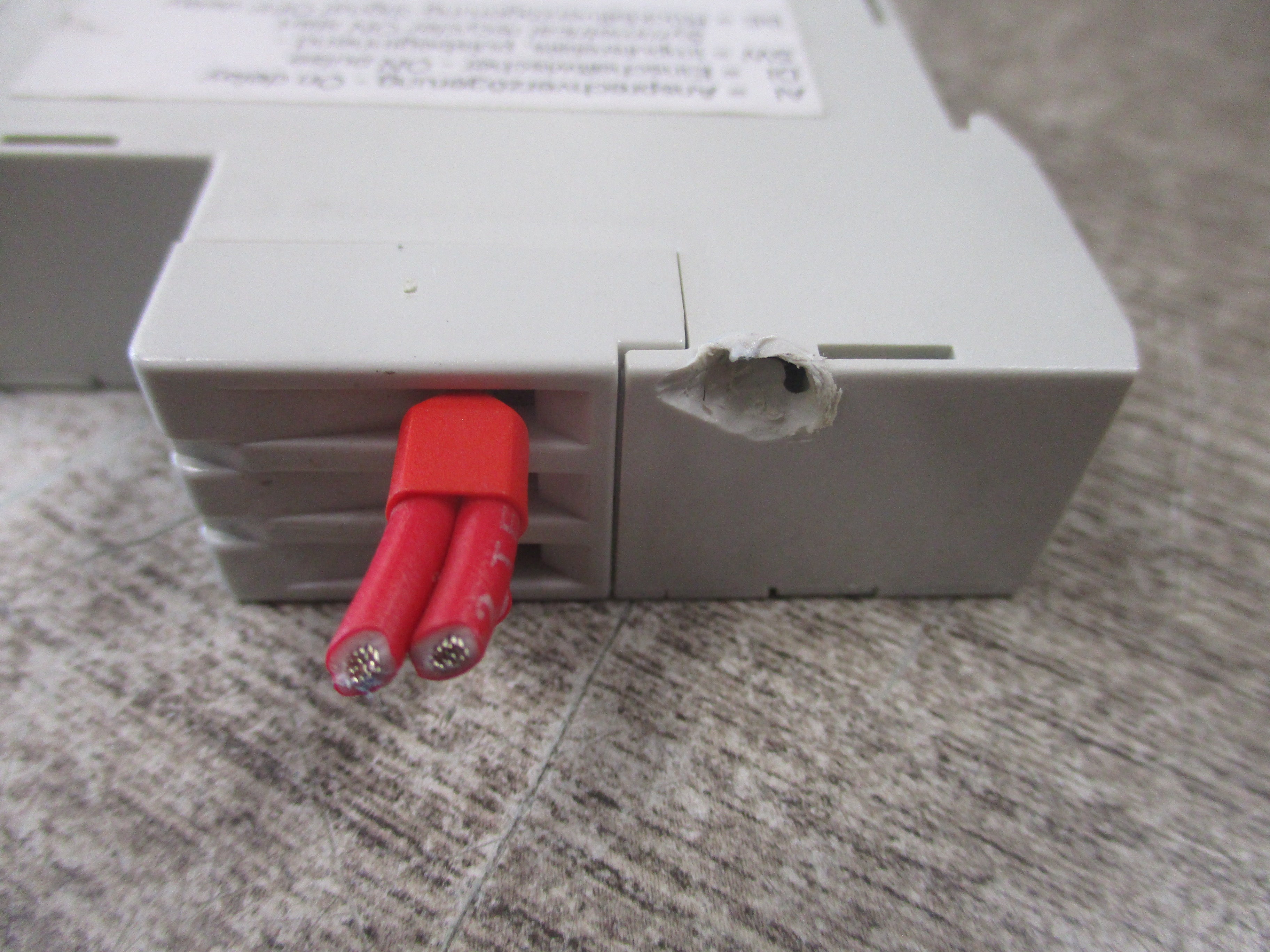 Finder Time Delay Relay 8201 0240 0000 Time: 0.05s-10h *Chipped Base* Used