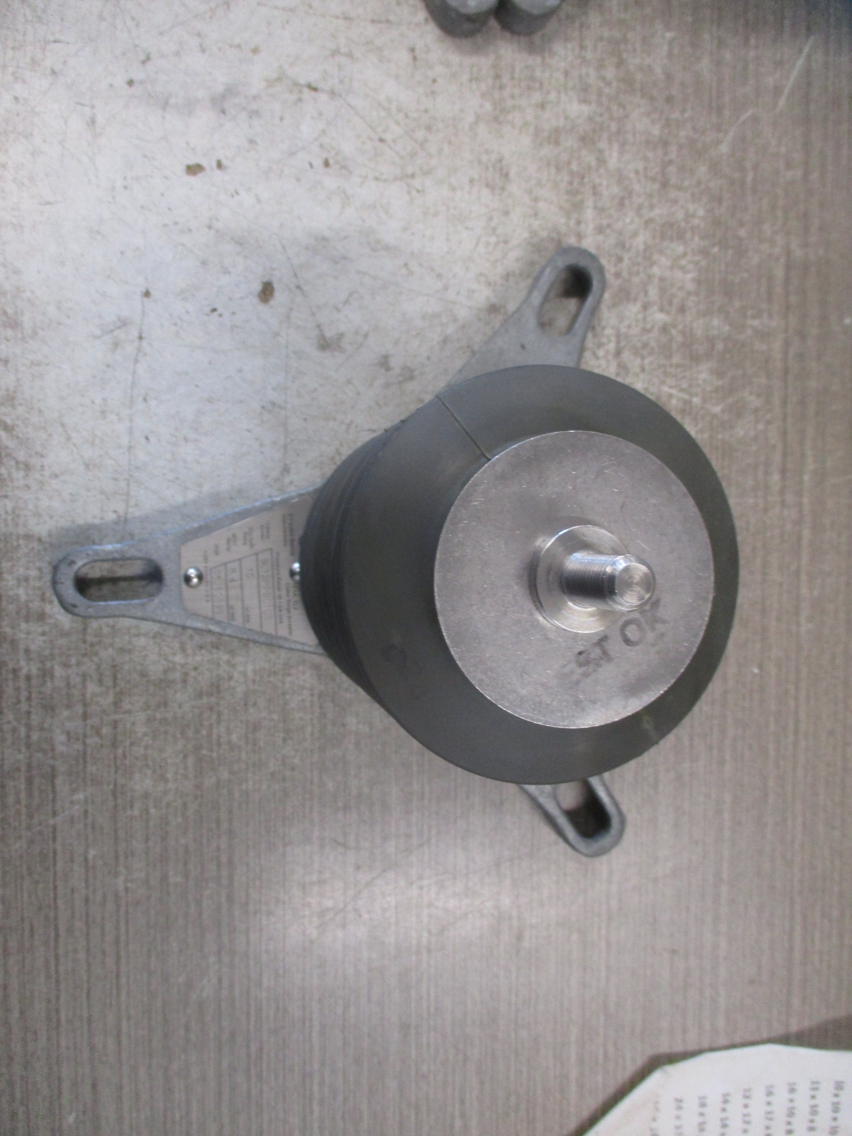 GE Traquell Surge Arrester 9L12PPB010S 10KV MCOV: 8.4KV Used