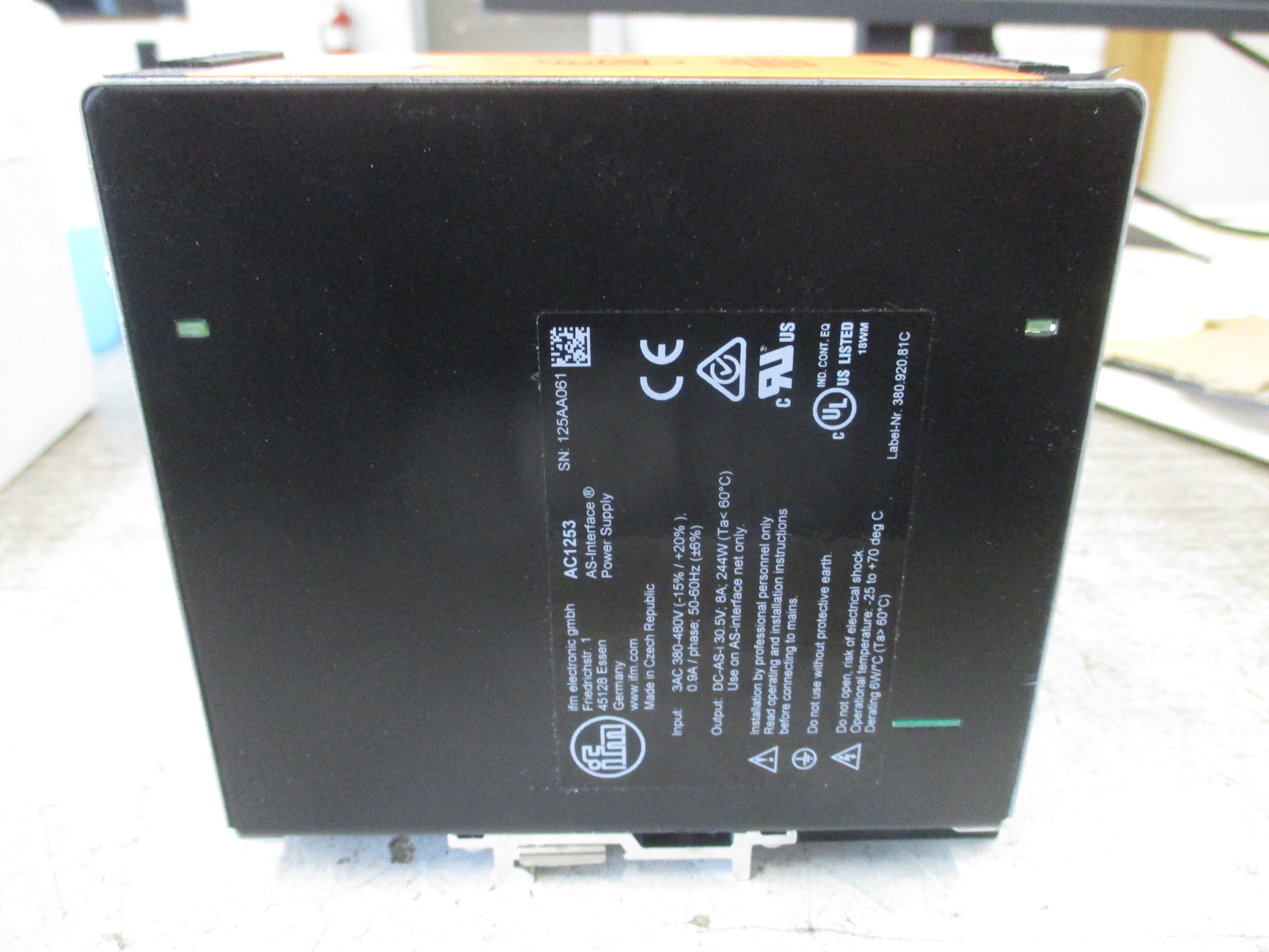 IFM AS-i Power Supply AC1253 Input: 3AC 380-480 V 0.9 A / Phase 50-60 Hz