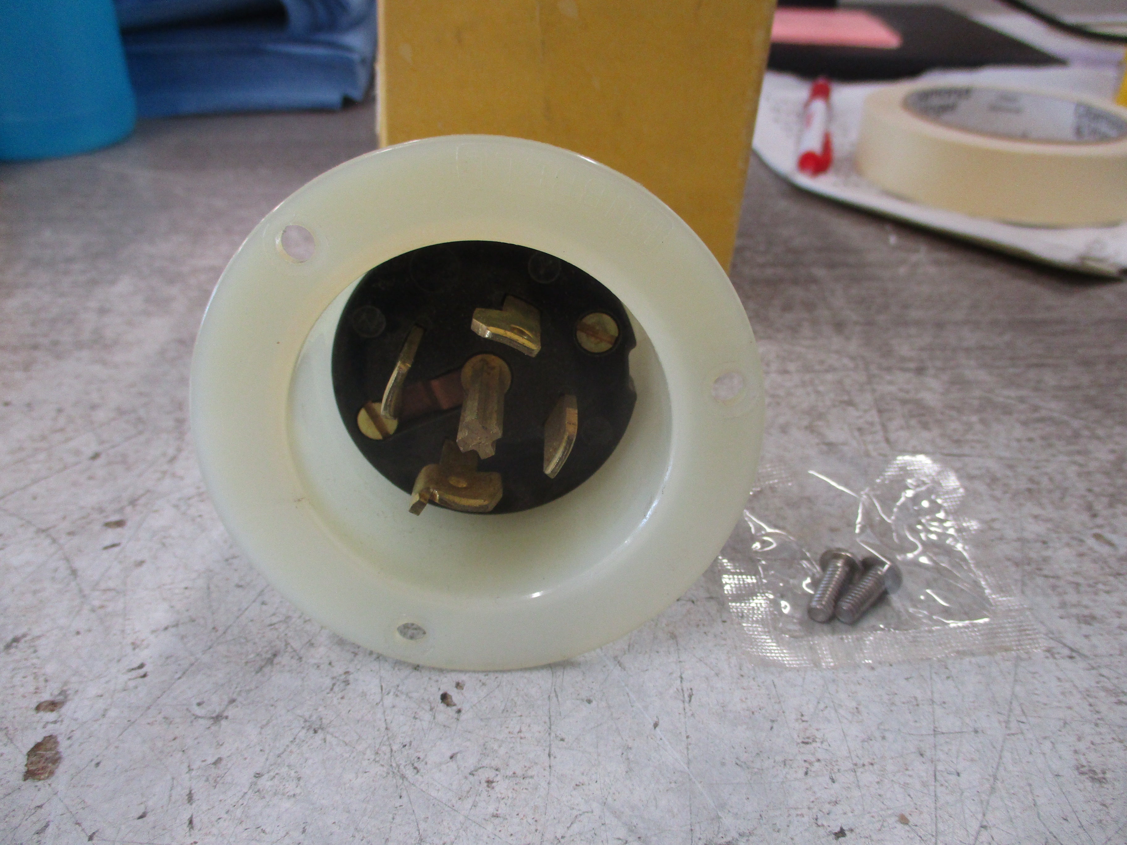 Hubbell Inlet 45785-CL 30A New Surplus