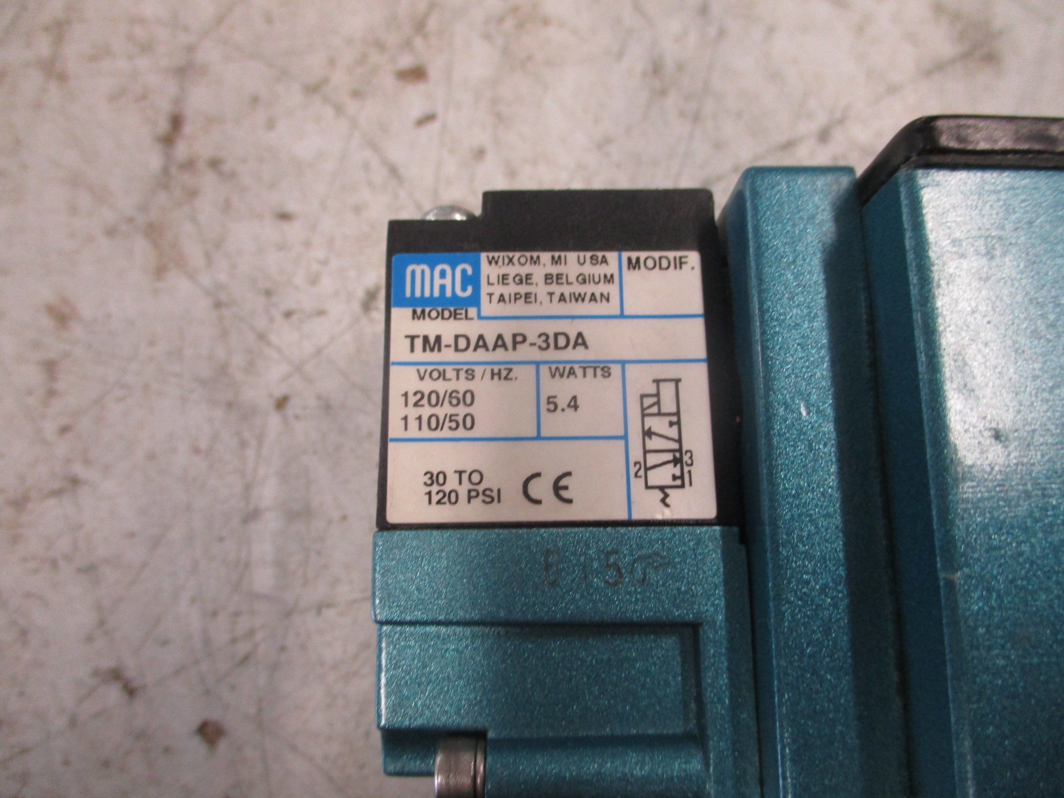 MAC Solenoid Valve 82A-BC-000-TM-DAAP-3DA VAC-150PSI Used