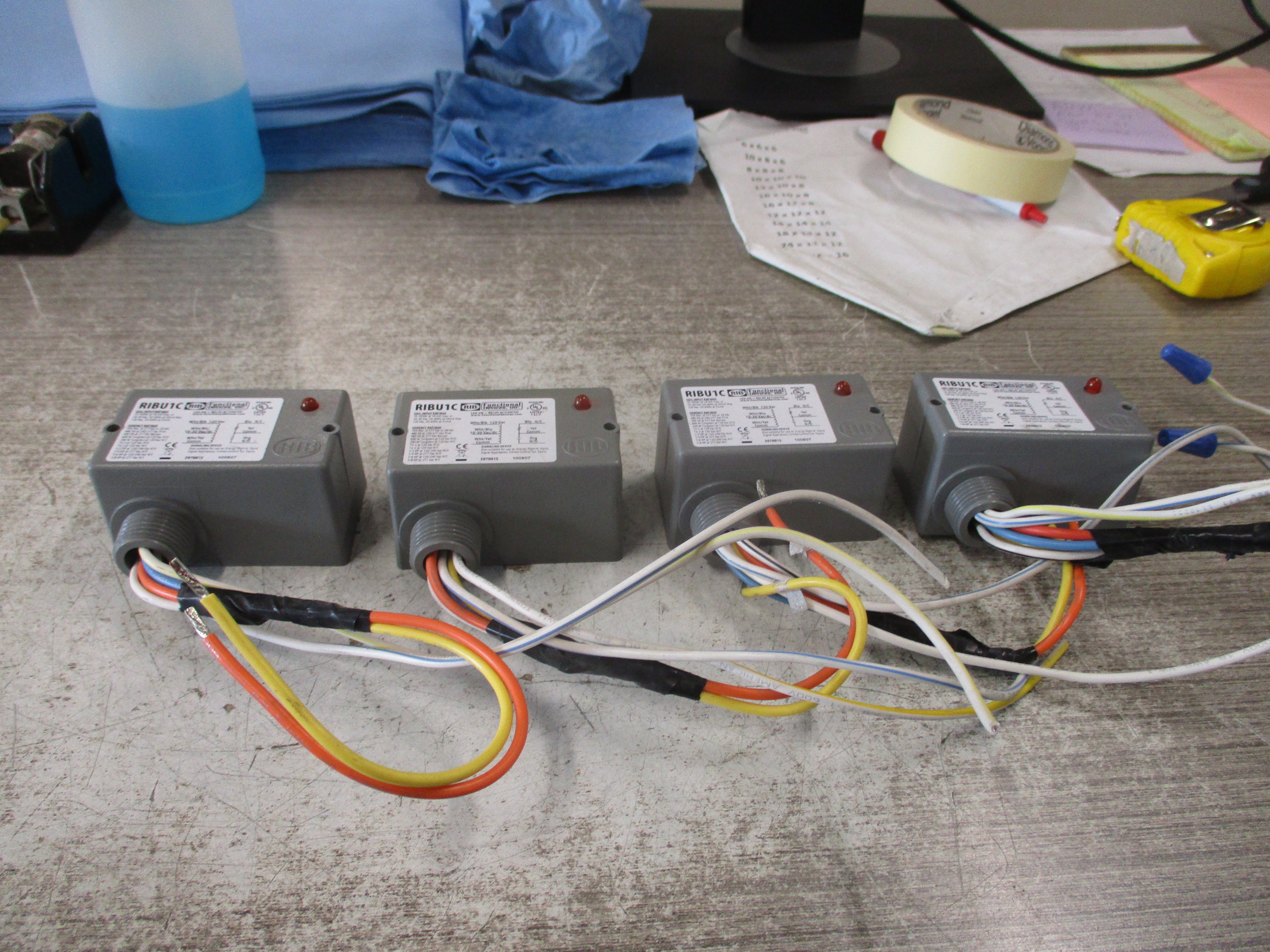 Functional devices, Inc. RIB Relay RIBU1C 120VAC 10-30V AC/DC *Lot of 4* Used