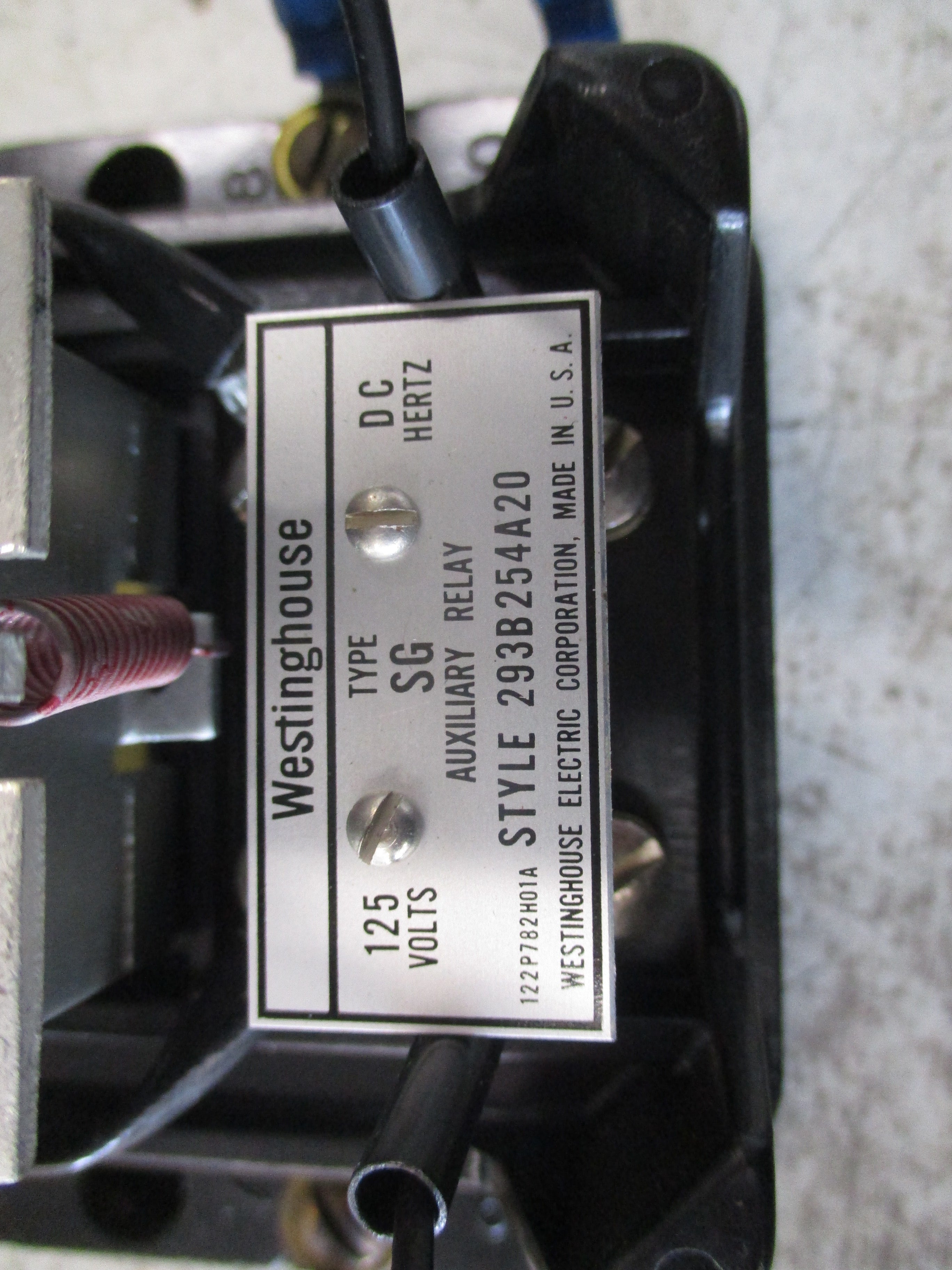 Westinghouse Type SG Auxiliary Relay 293B254A20 125VDC Used