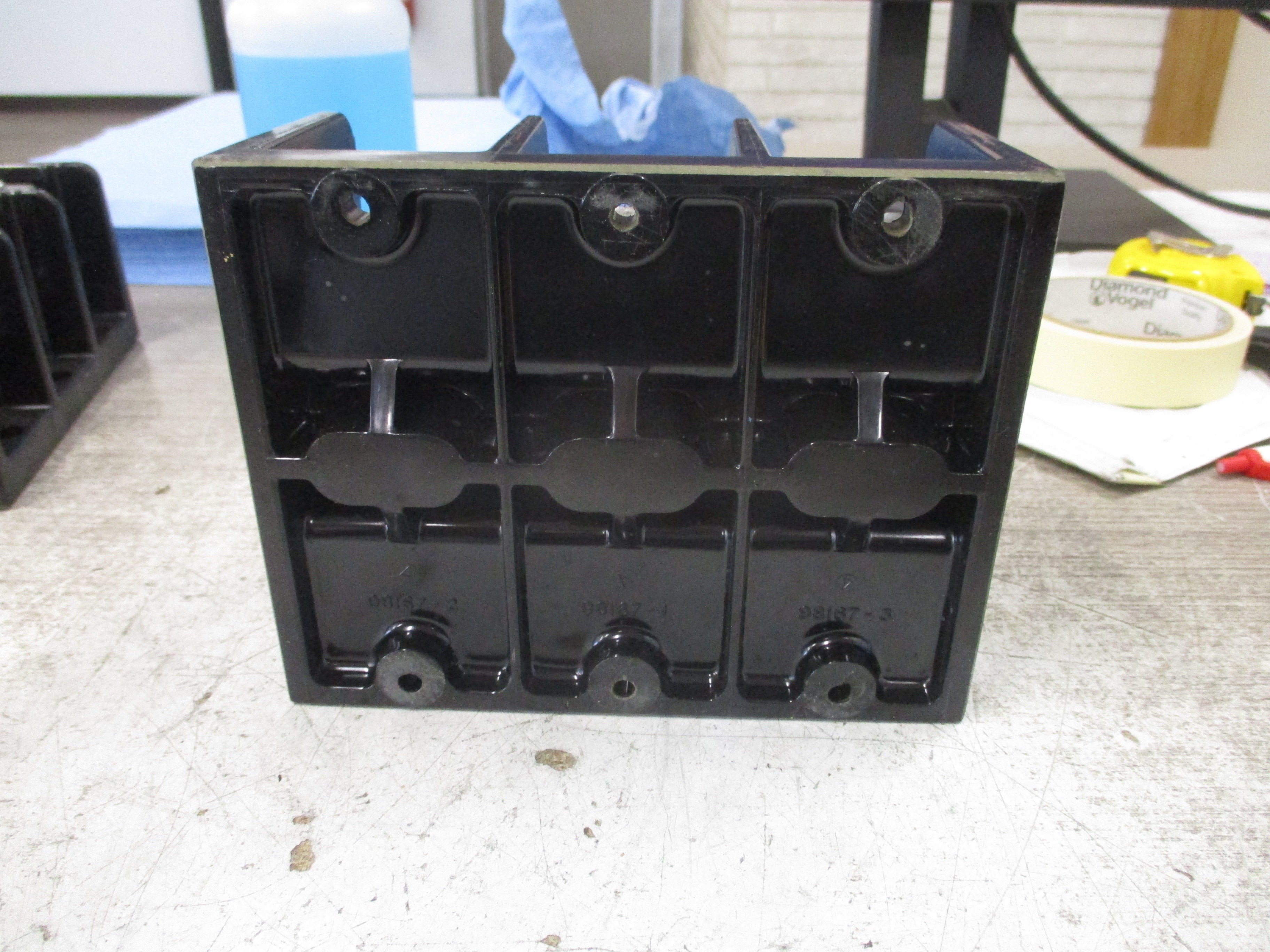 Marathon Power Distribution Block 1443569 380A 600V 3P Line: 500MCM-4