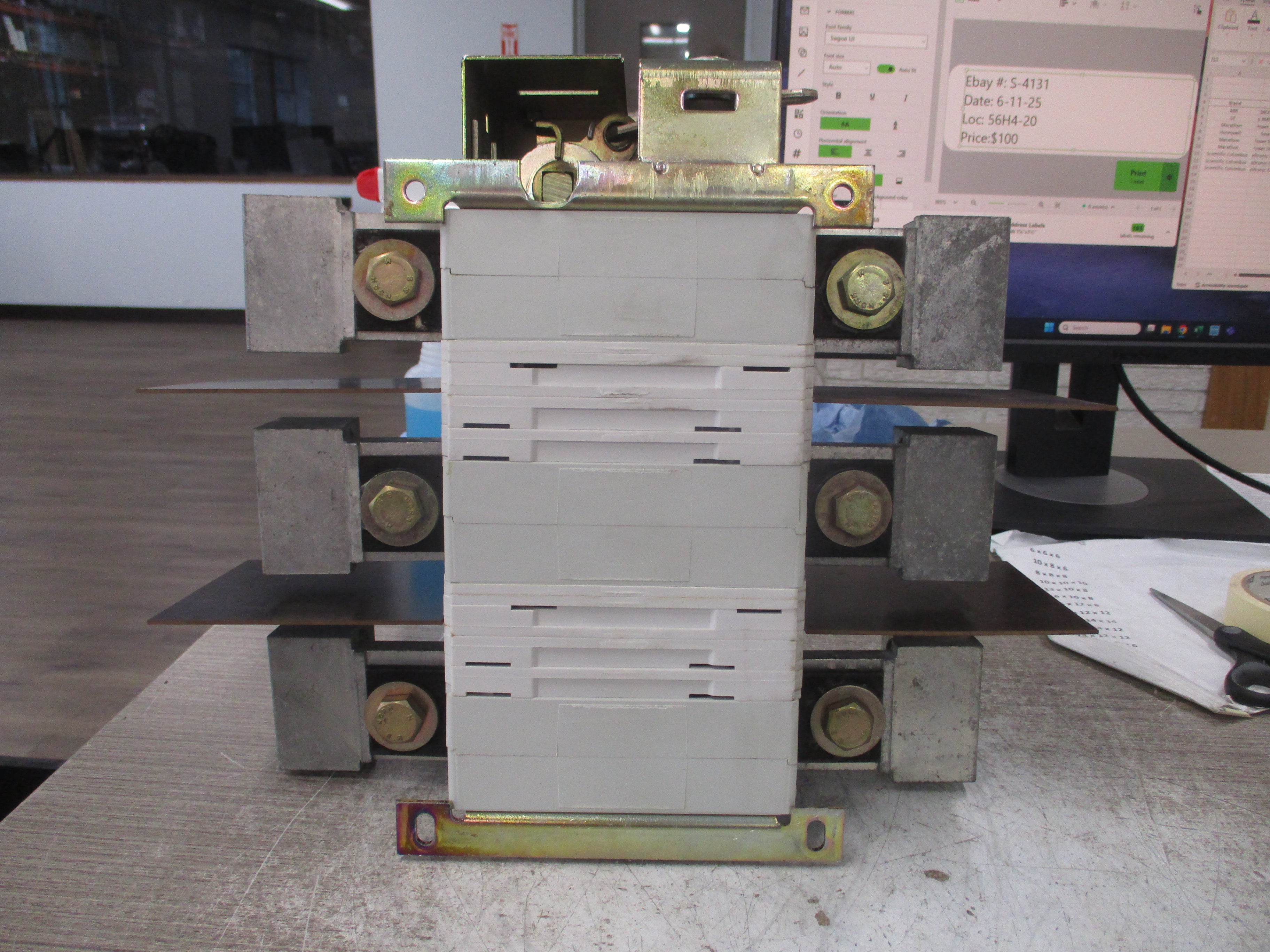 ABB Disconnect Switch OETL-NF600A 600A 600V 3P *No Handle* Used