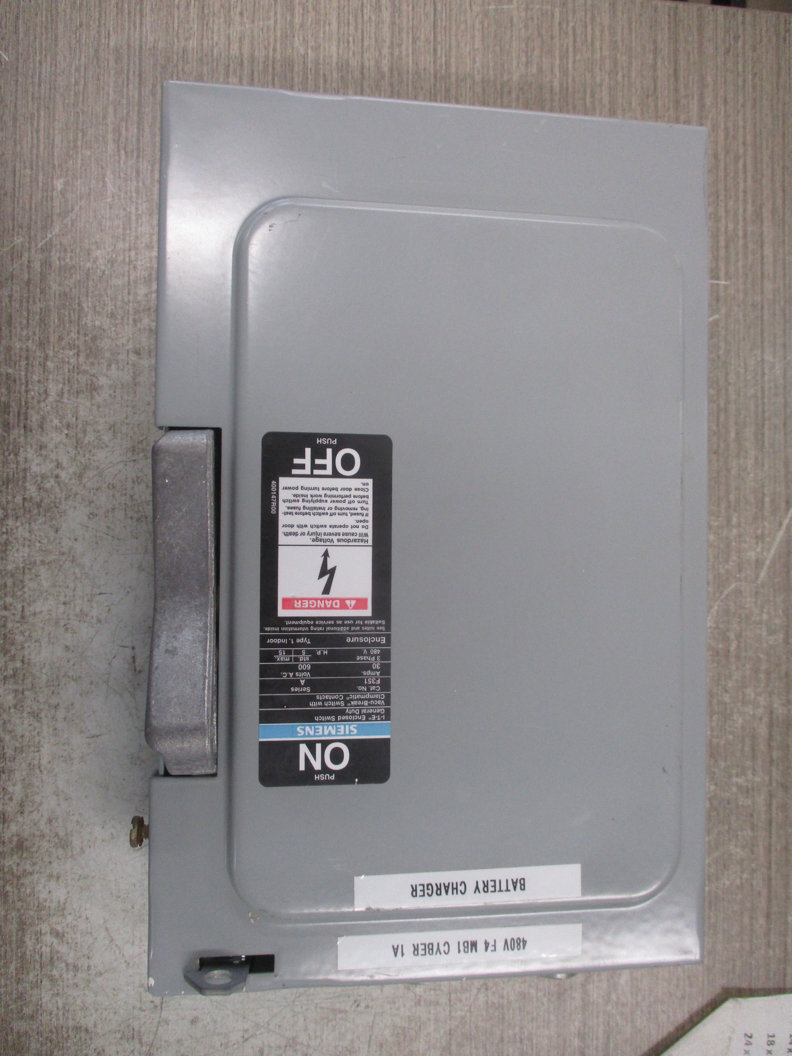 Siemens Fusible Safety Switch/Disconnect F351 30A 600V 3P Used