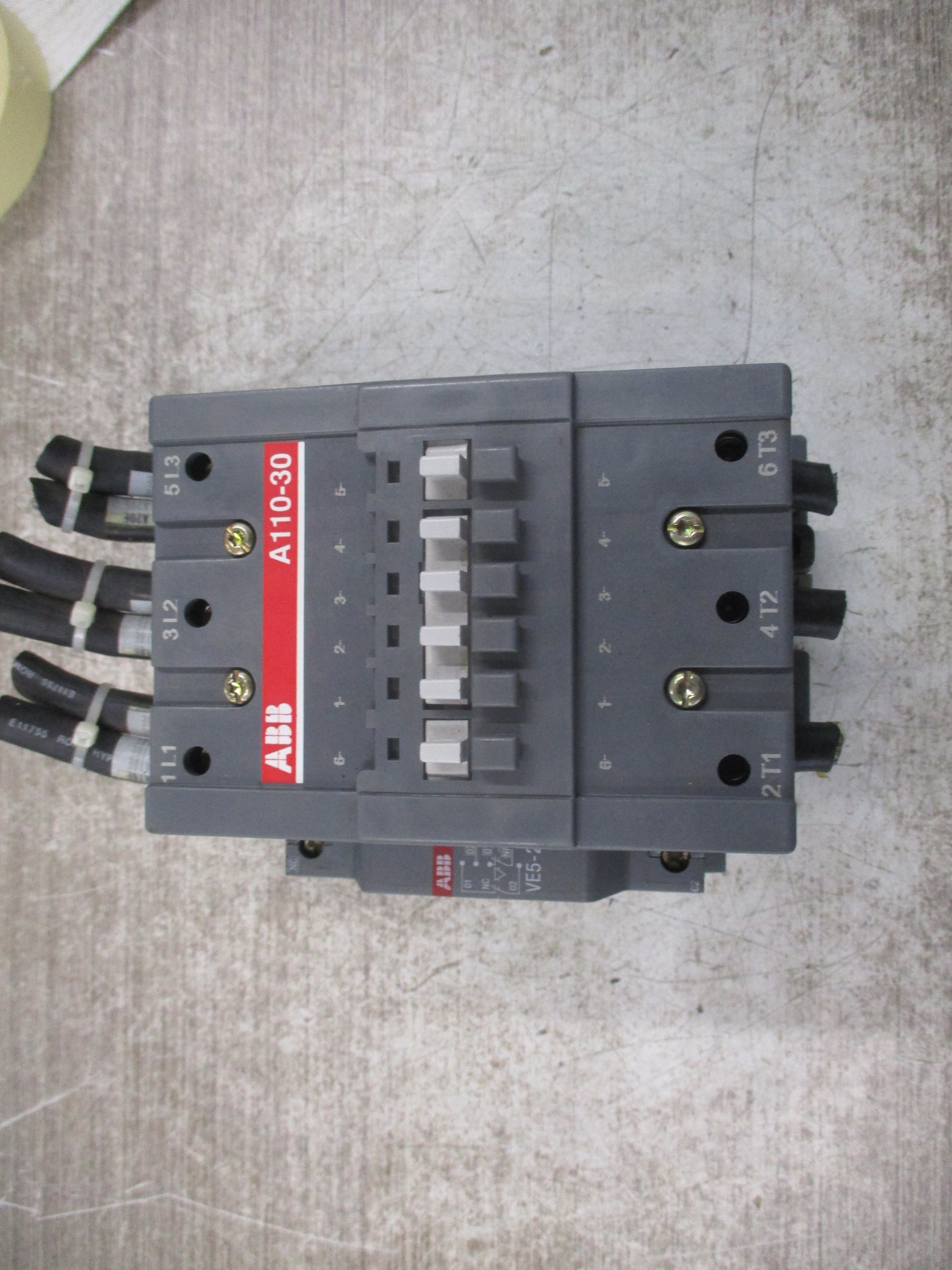 ABB Contactor A110-30 110-120V Coil 140A 600V (1) Aux Contact