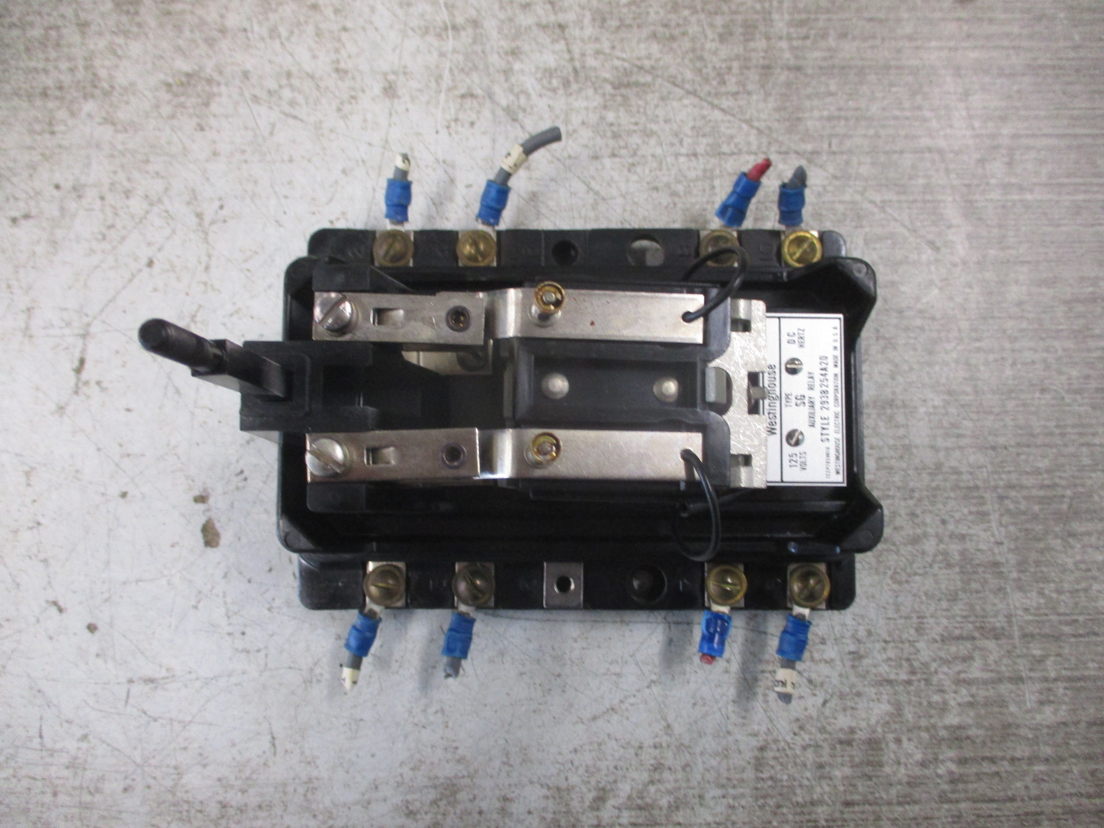 Westinghouse Type SG Auxiliary Relay 293B254A20 125VDC *No Cover screw*
