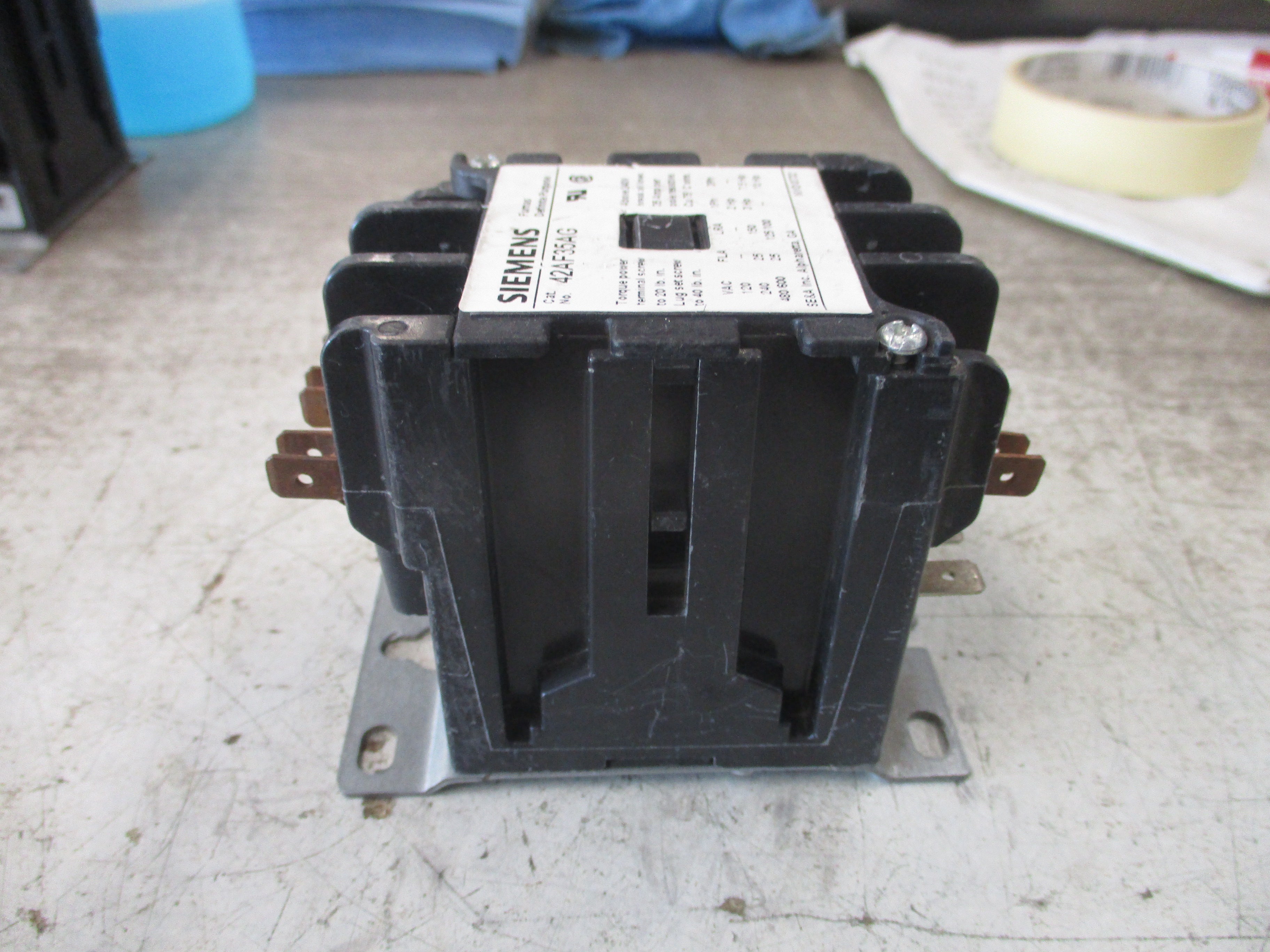 Siemens Furnas Definite Purpose Contactor 42AF35AG 208-240V Coil 25A 600V Used