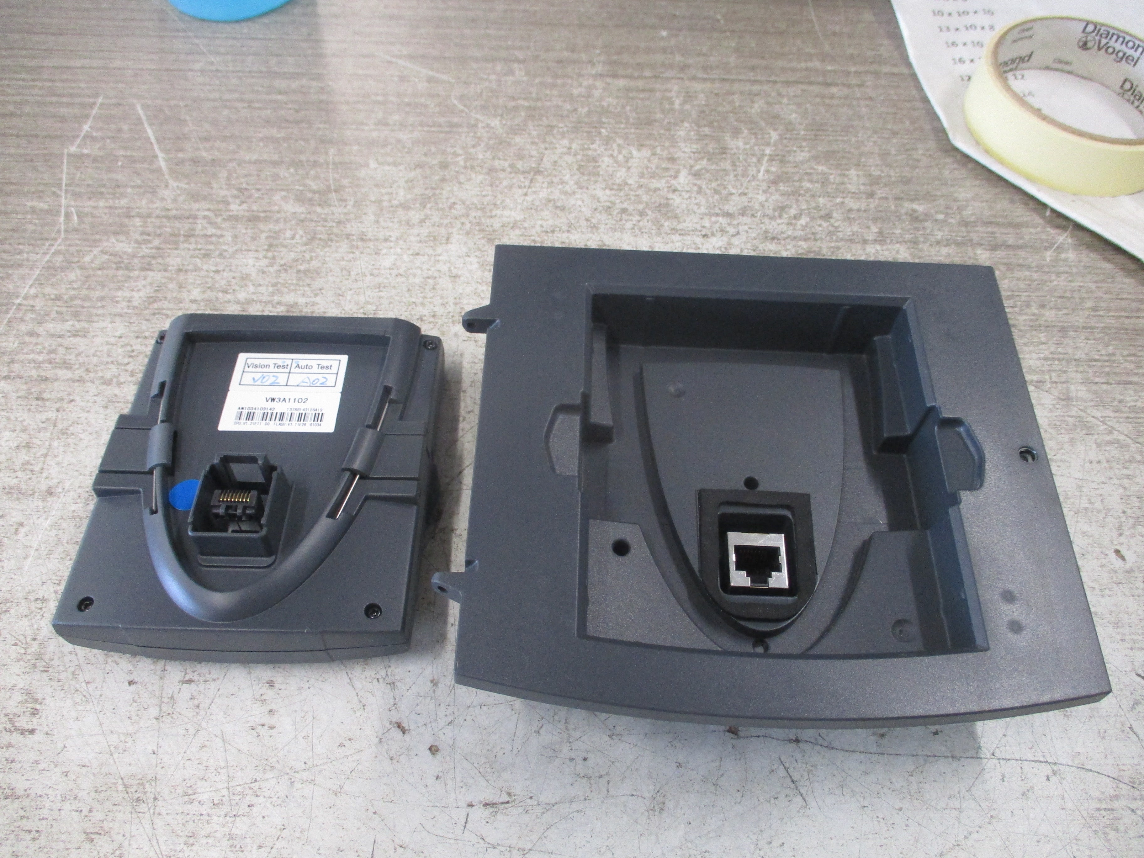 Schneider Electric Keypad VW3A1102 CPU: V1.2IE11 Flash: V1.1IE26