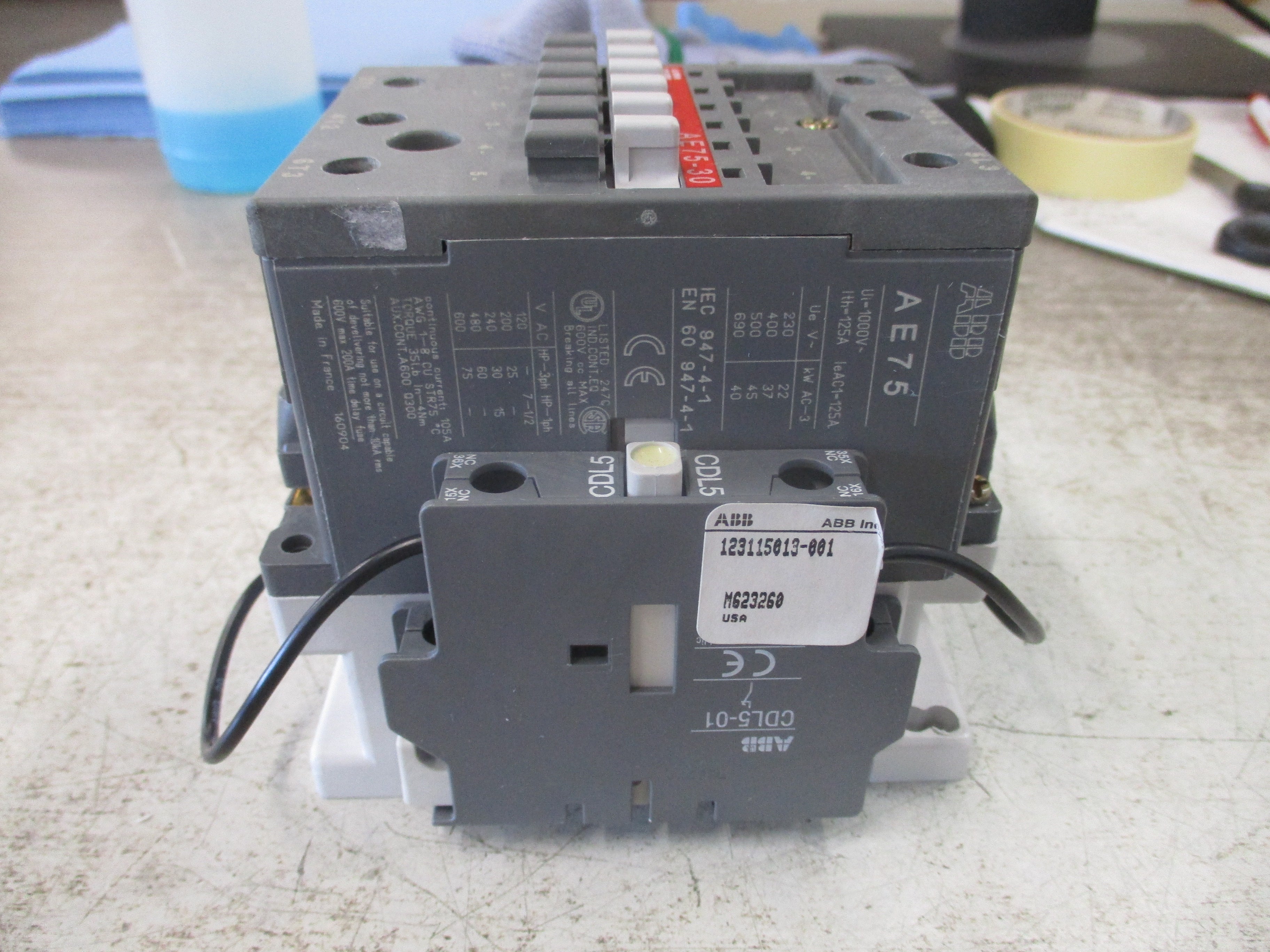 ABB Contactor AE75-30 24VDC Coil 75A (2) Aux Contacts Used