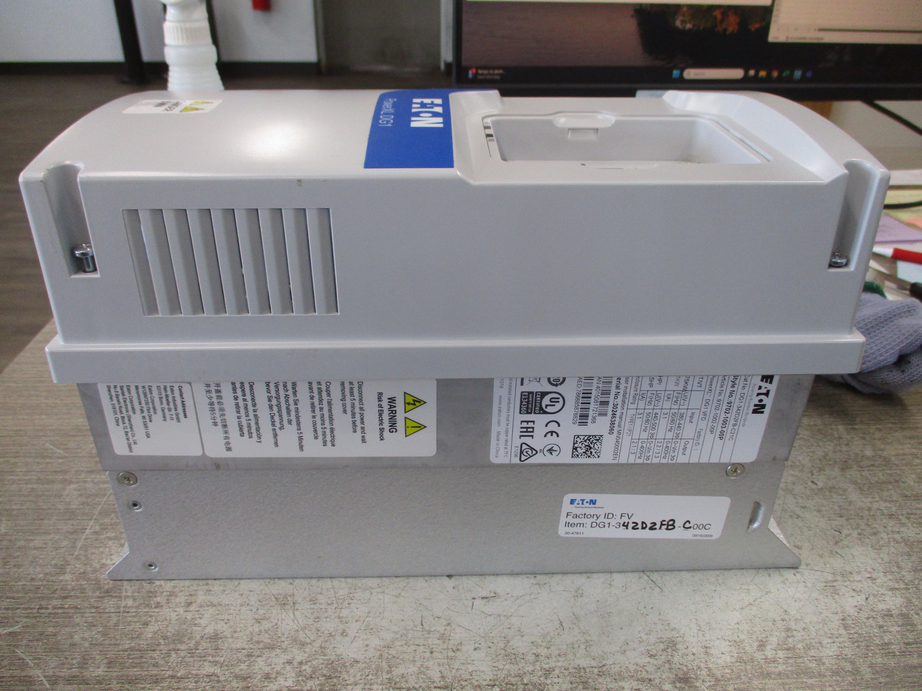 Eaton PowerXL DG1 AC Drive DG1-342D2FB-C21C Style #: 9702-1003-00P 1.5HP 3Ph