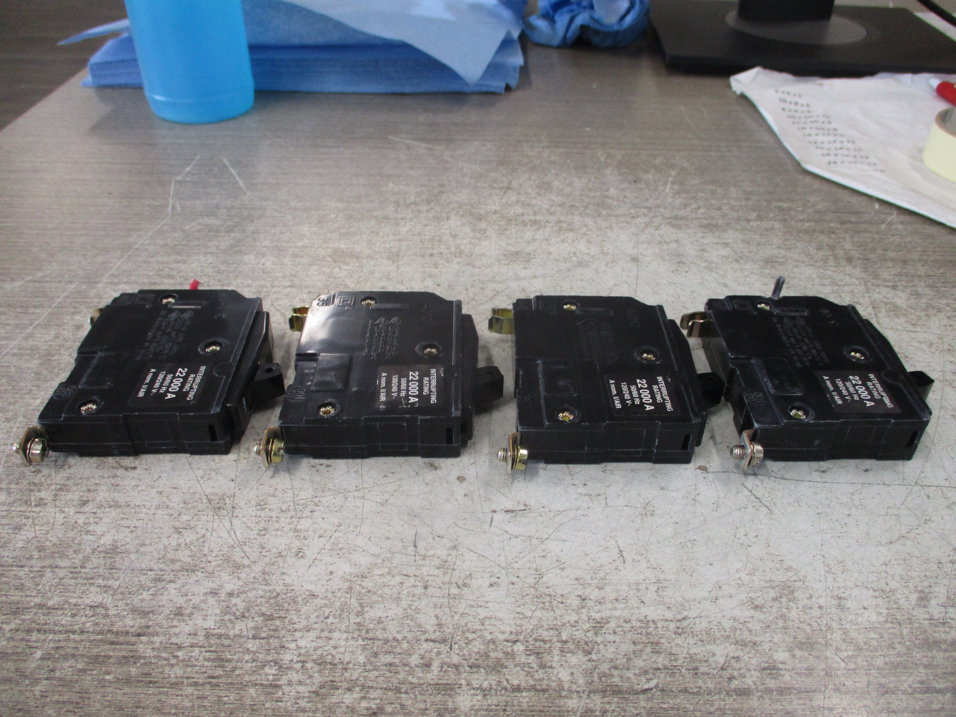Square D Bolt-on Circuit Breaker QOB120VH 20A 120/240V 1P 22,000KA *Lot of 4*