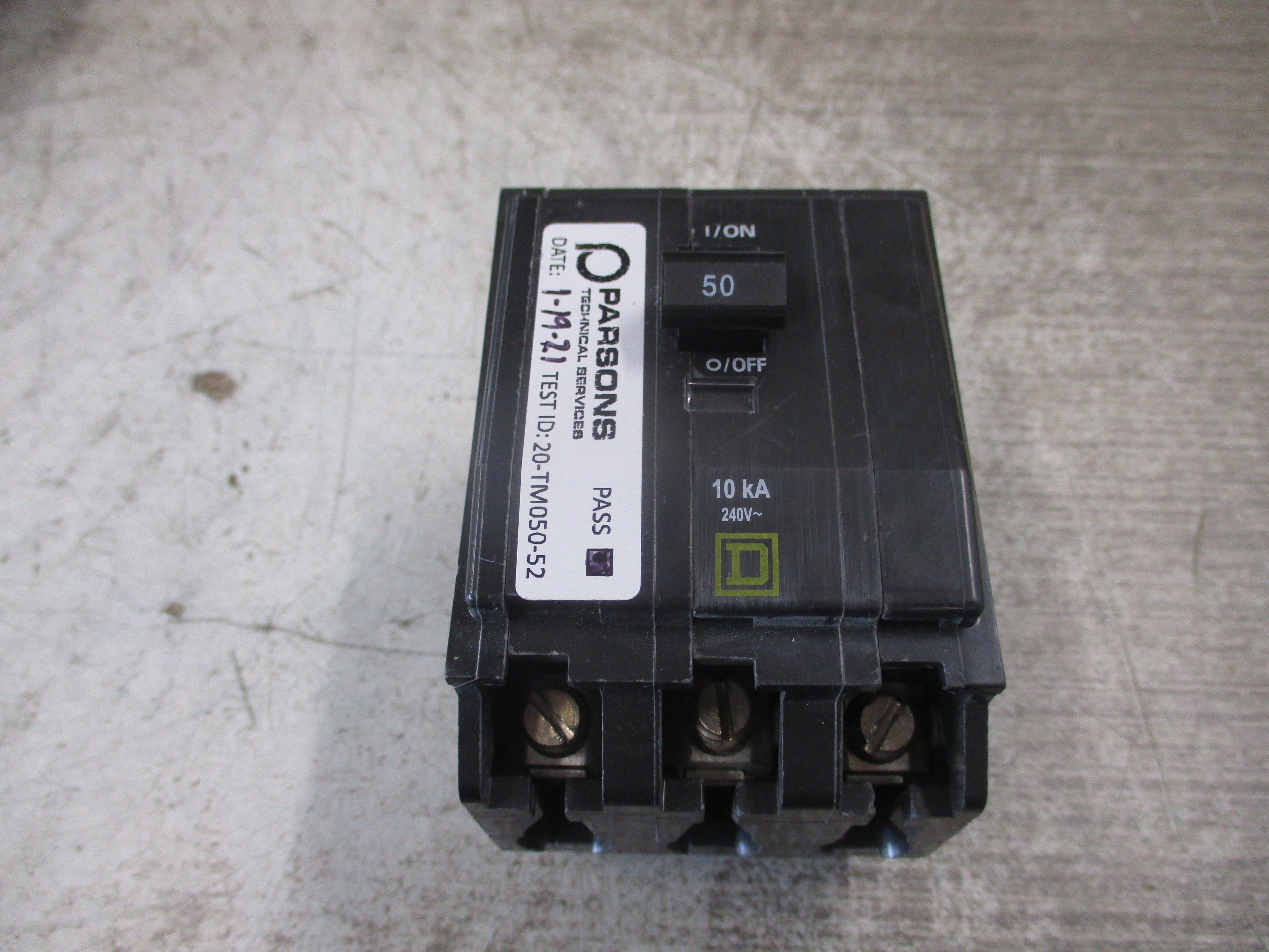 Square D Bolt-On Circuit Breaker QOB350 50A 240V 3P *(2) Screws* Used