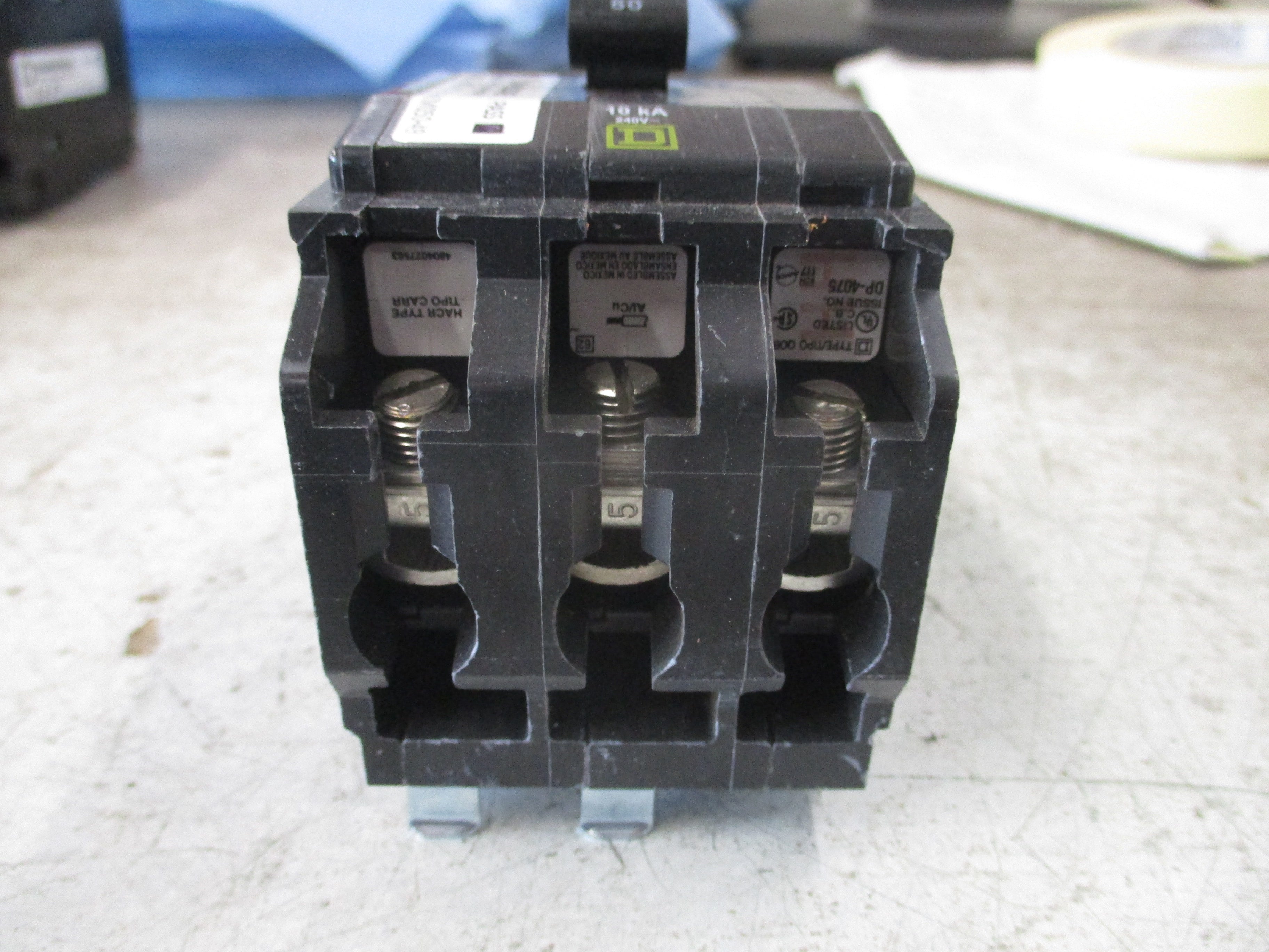 Square D Bolt-On Circuit Breaker QOB350 50A 240V 3P *(1) Screw* Used