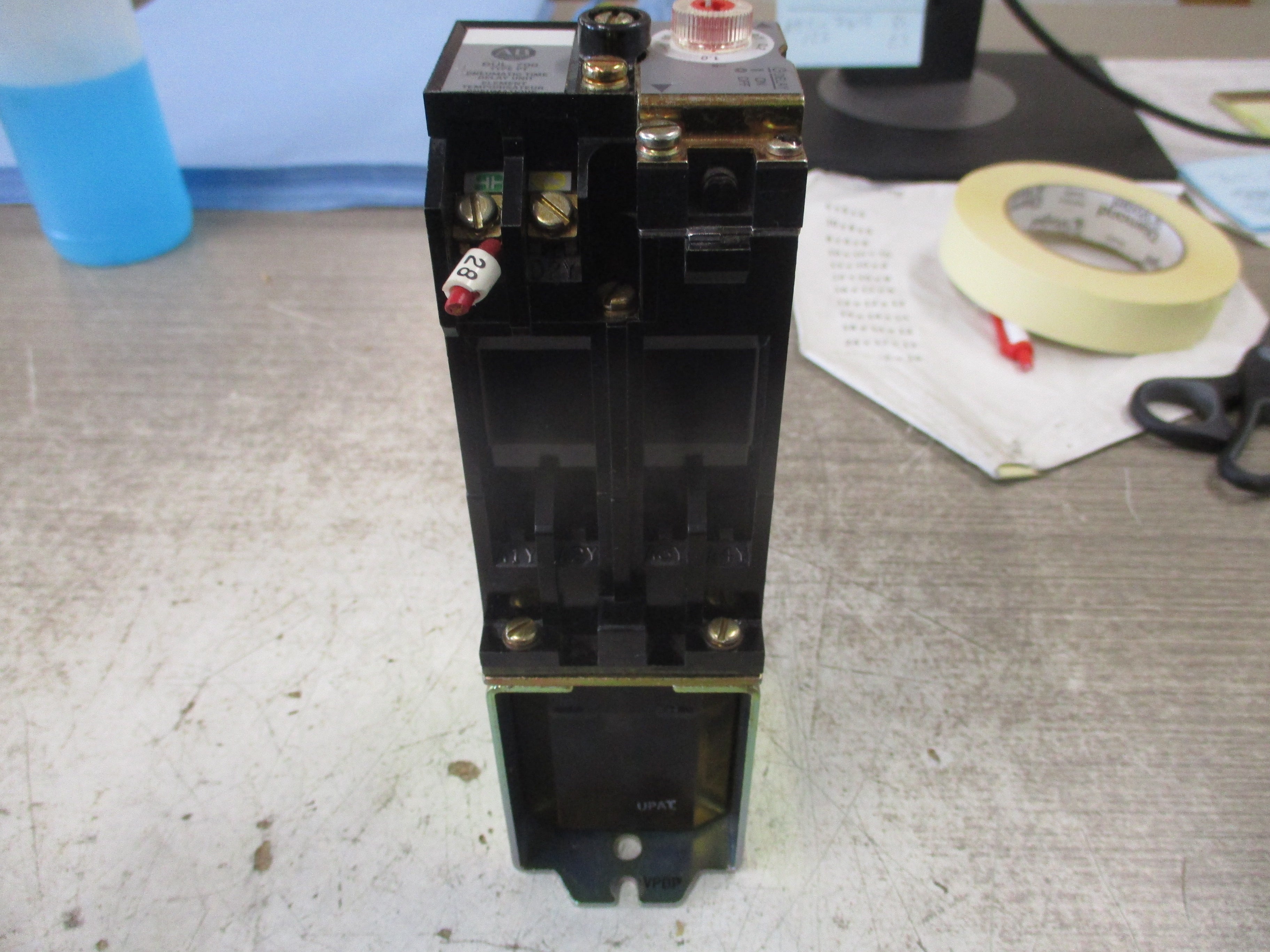 Allen-Bradley DC Relay W/Pneumatic Time Delay Unit 700DC-PPTZ1 Ser. B