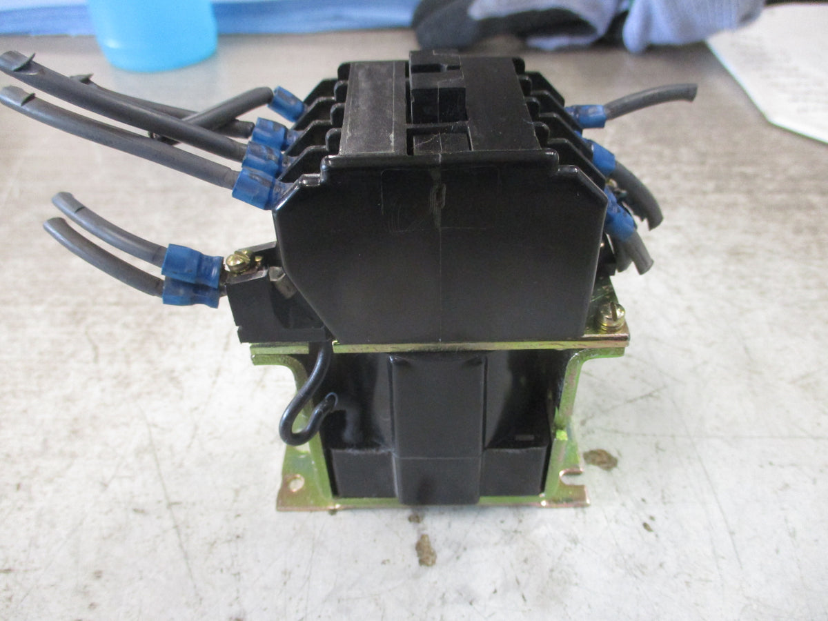 Westinghouse Control Relay BFD22U 125/130VDC Coil 250V Used
