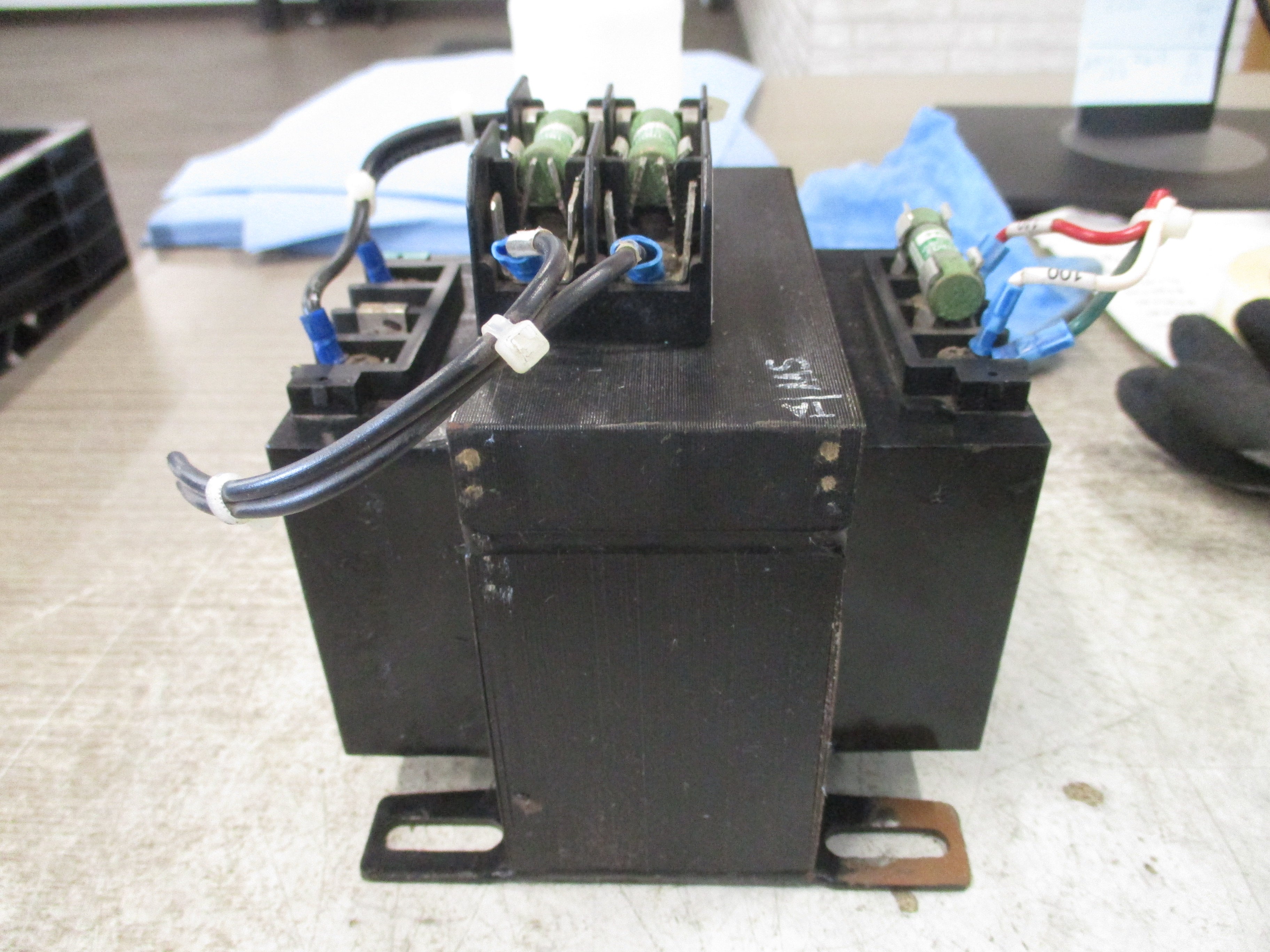 Cutler-Hammer Control Transformer C0500E2AFB 500VA Pri: 240/480V Sec: 120V