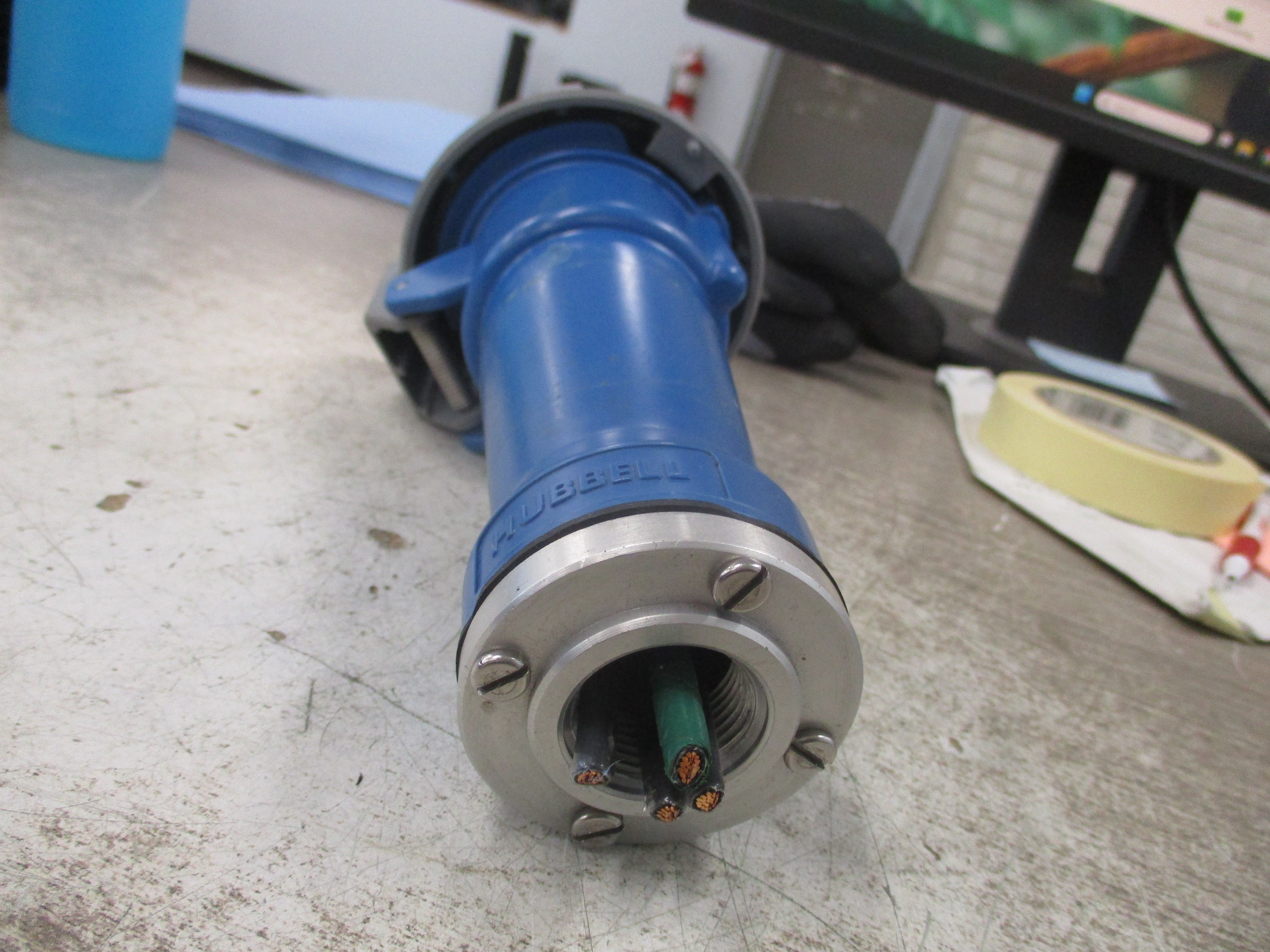 Hubbell Connector 430C9W 30A 4P 250VAC Used