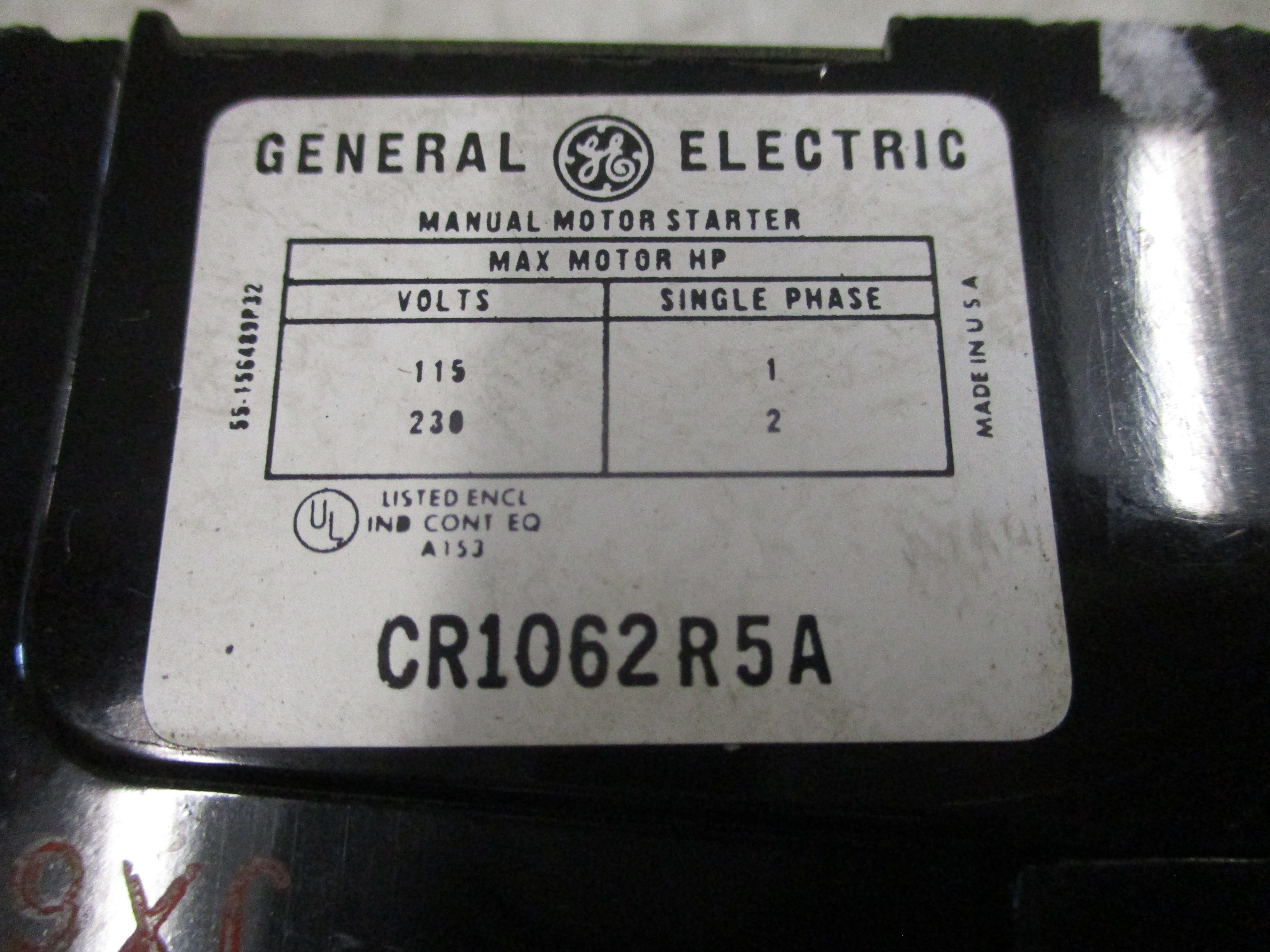 GE Manual Starter CR1062R5A 115/230V *Chipped Mounting Corner* Used