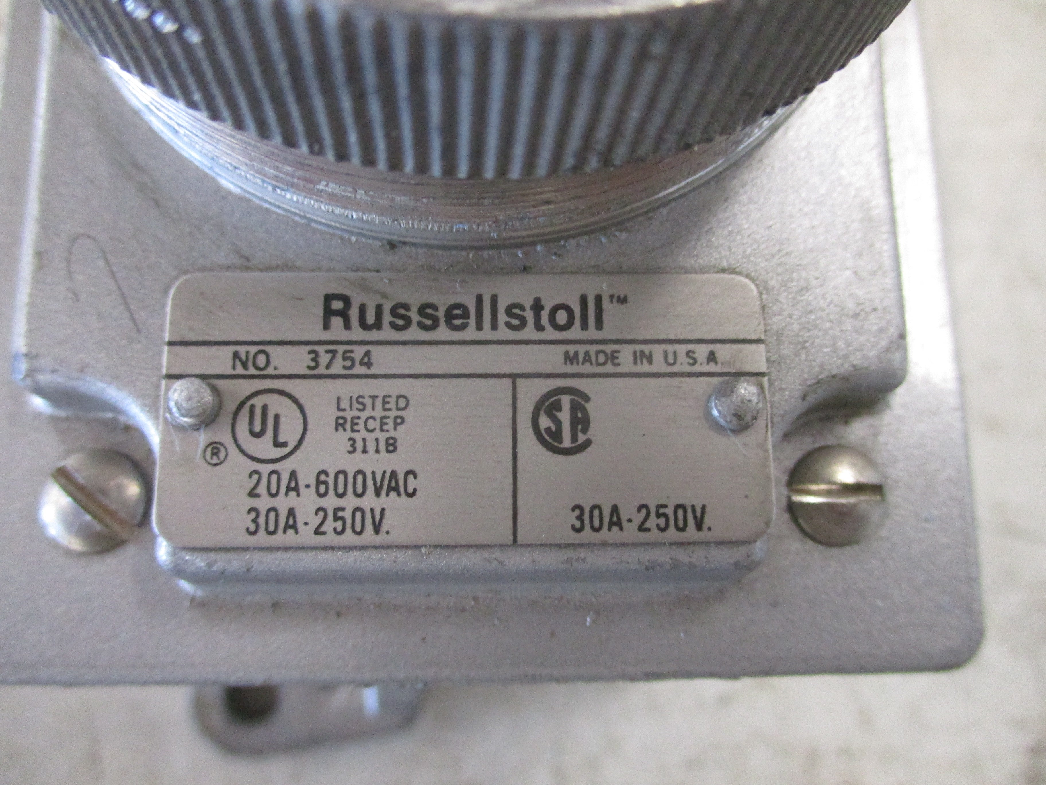 Russellstoll Receptacle 3754 30/20A 250/600VAC 3P 4W Used