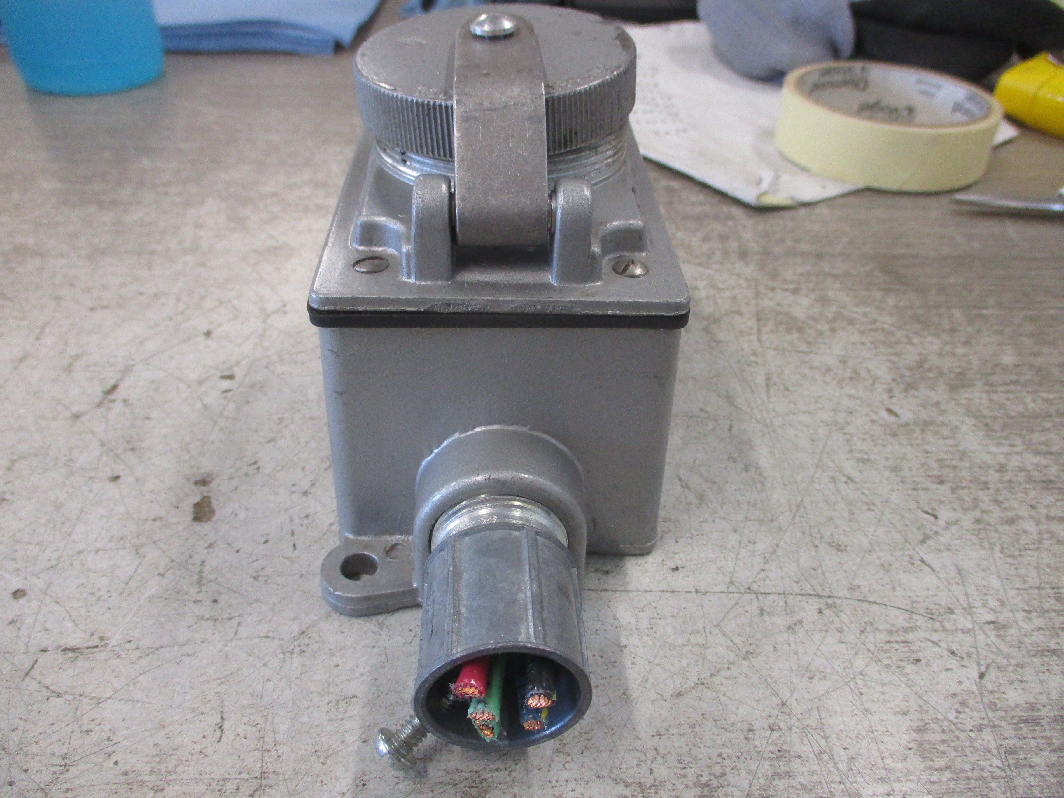 Russellstoll Receptacle 3754 30/20A 250/600VAC 3P 4W Used