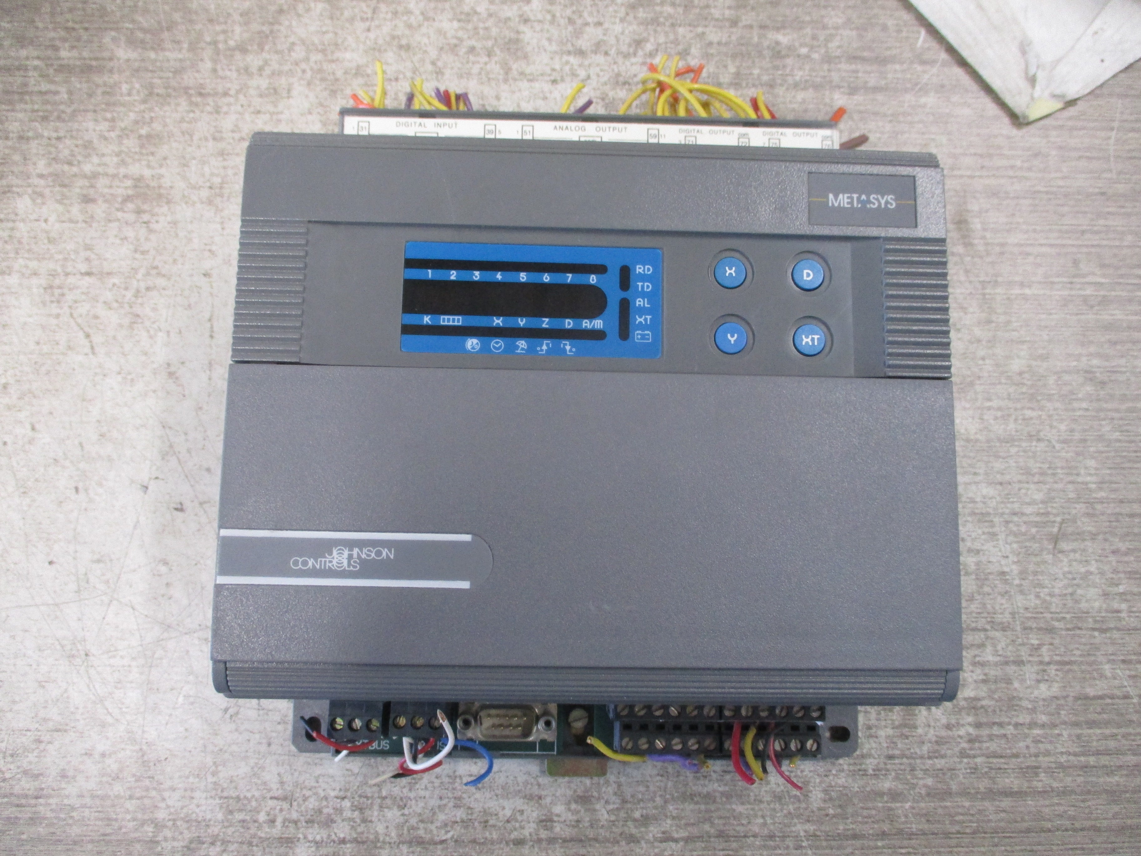 Johnson Controls / Metasys Controller DX-9100-8454 24VAC *Cracked Case*