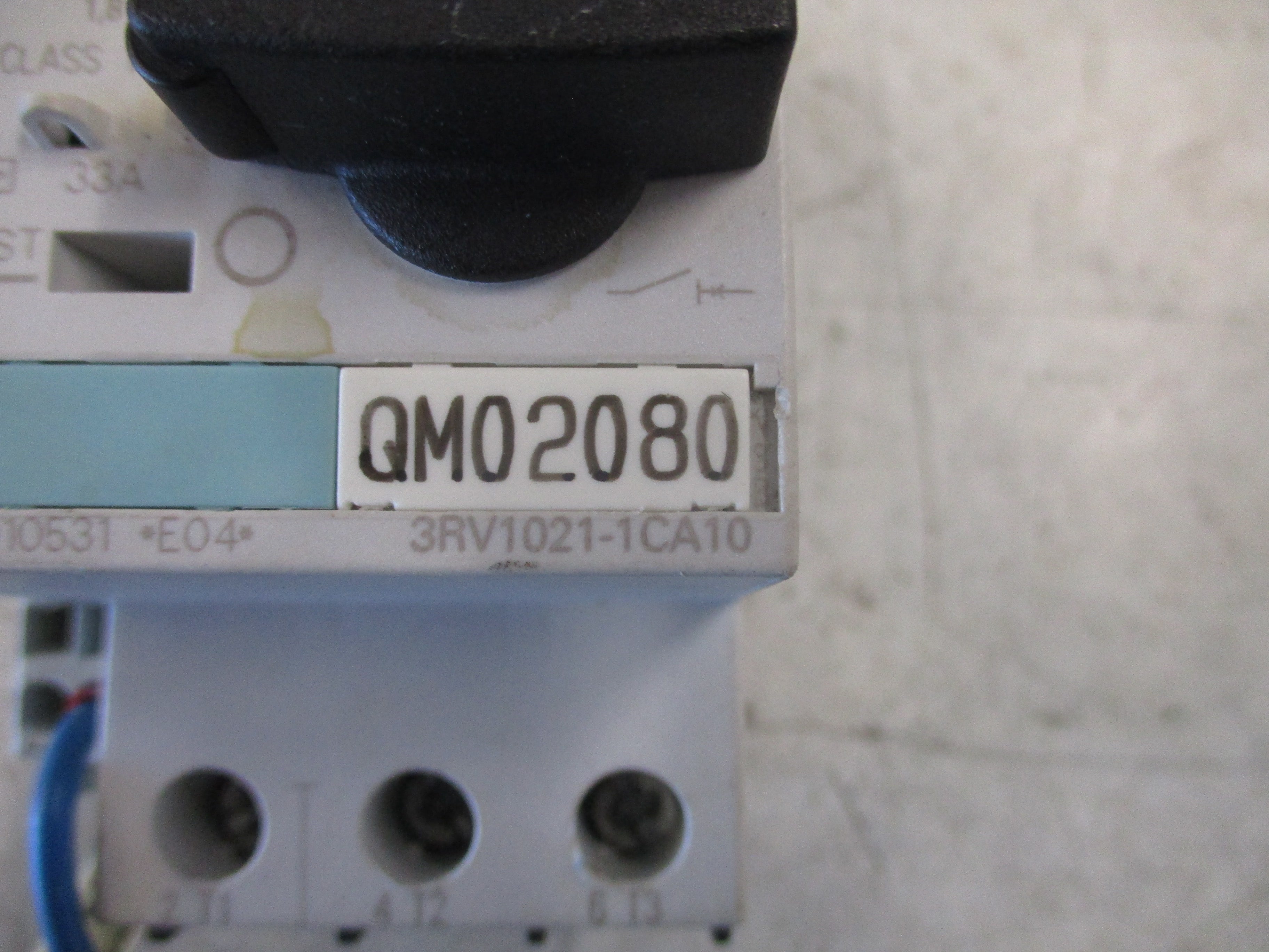 Siemens Sirius 3R Motor Protector 3RV1021-1CA10 1.8-2.5A Trip W/Aux Contact Used