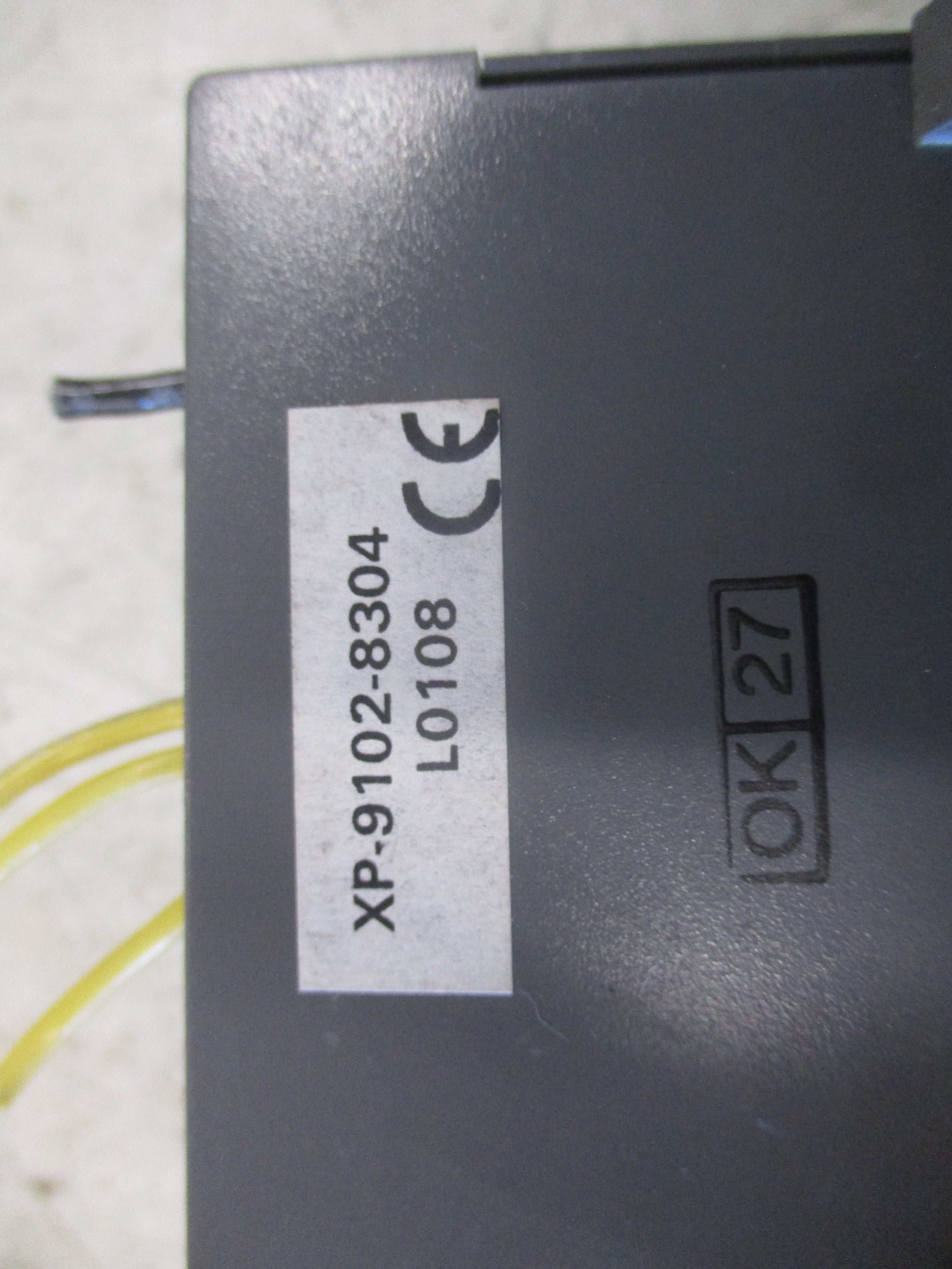 Johnson Controls Metasys Expansion Module XP-9102-8304 (1) Terminal Cover Used