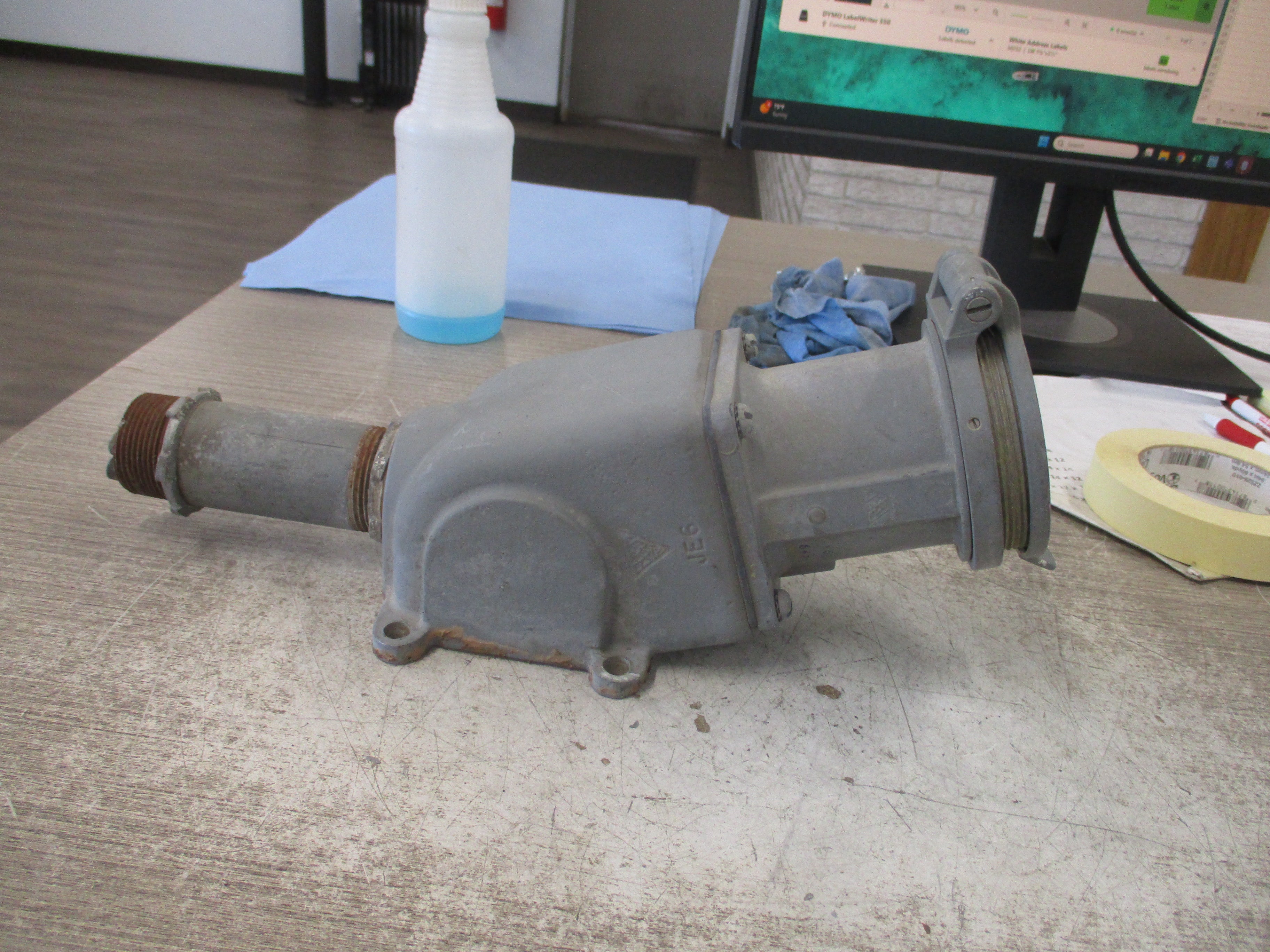 Thomas & Betts Russellstoll Reverse Service Receptacle JRFE634HR 60A 600V w/Base