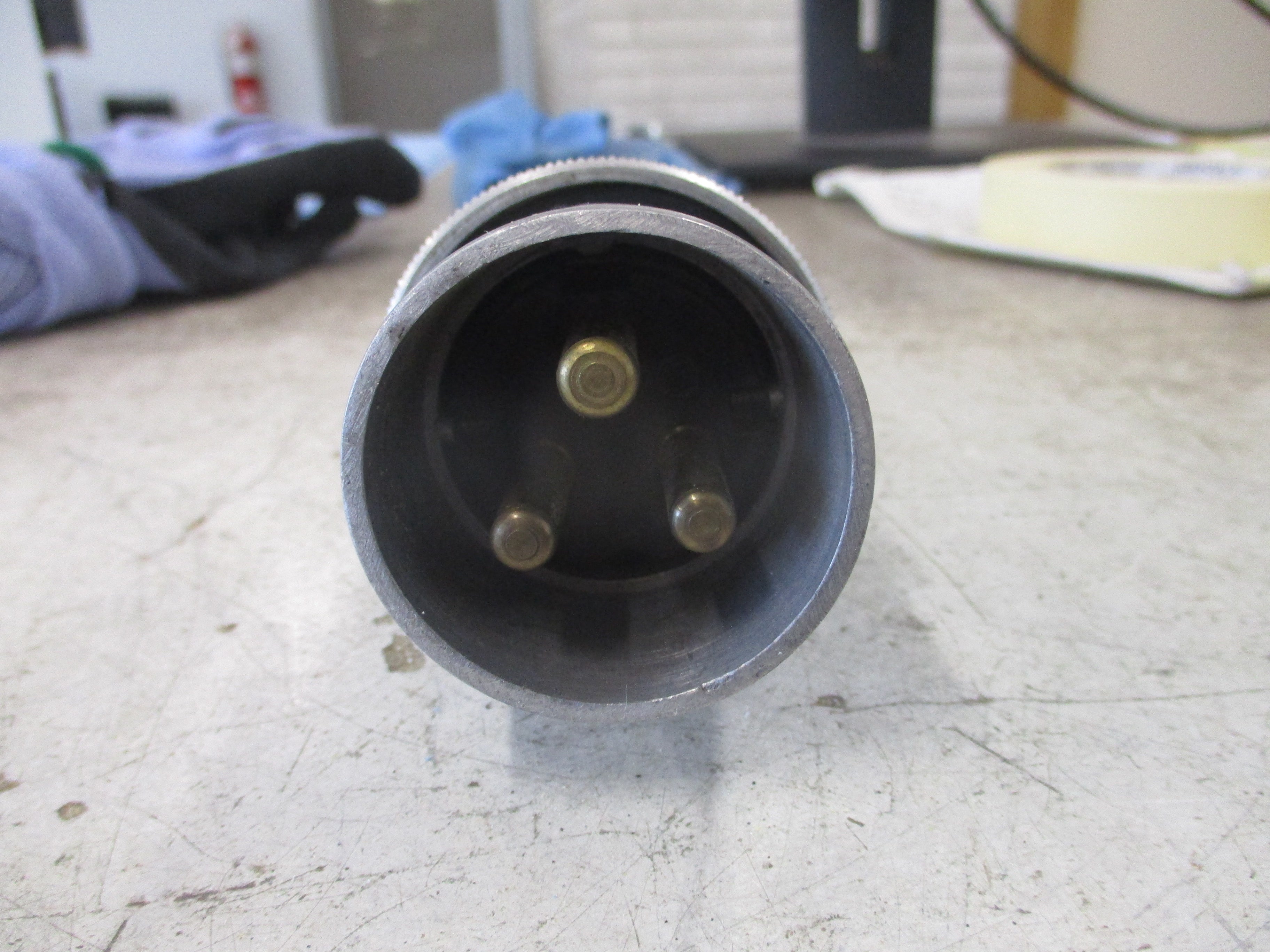 Russellstoll Plug 3750 30/20A 250/600V *Conduit End* Used