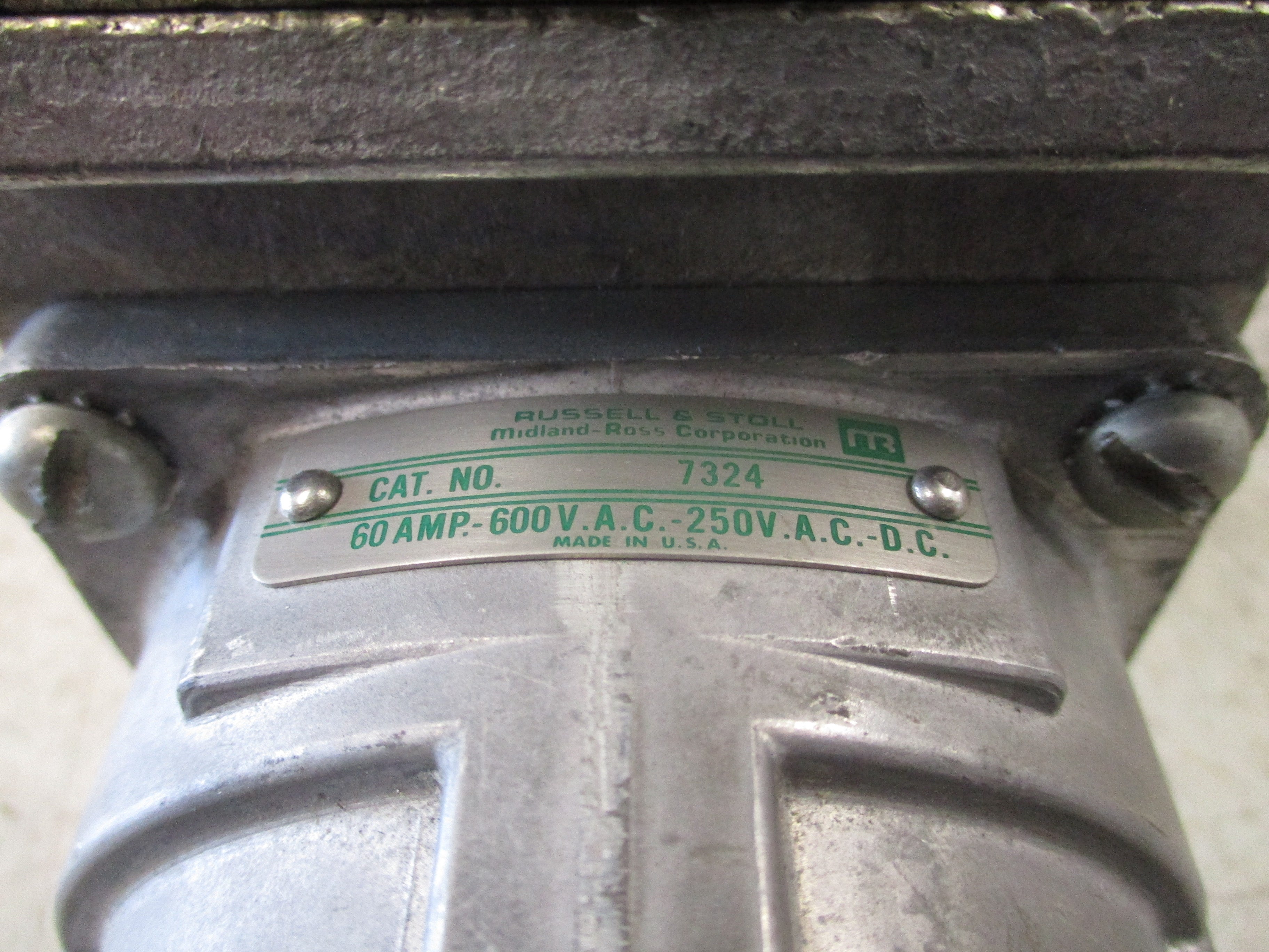 Russellstoll Receptacle w/Base 7324 60A 600V 3P 4W *No Cover*